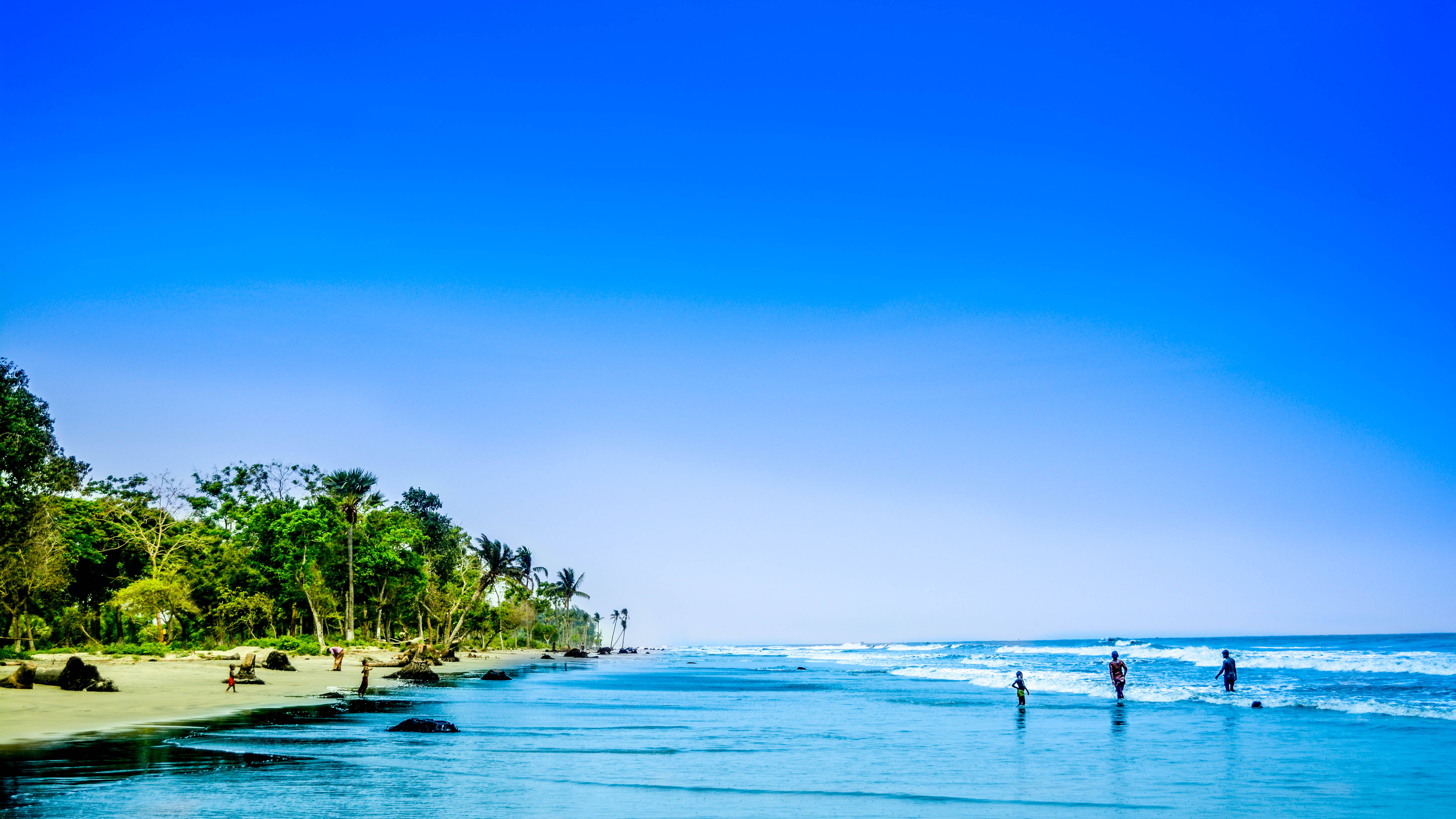 tropical beach, turquoise waters, gentle waves, 5K Desktop Wallpaper