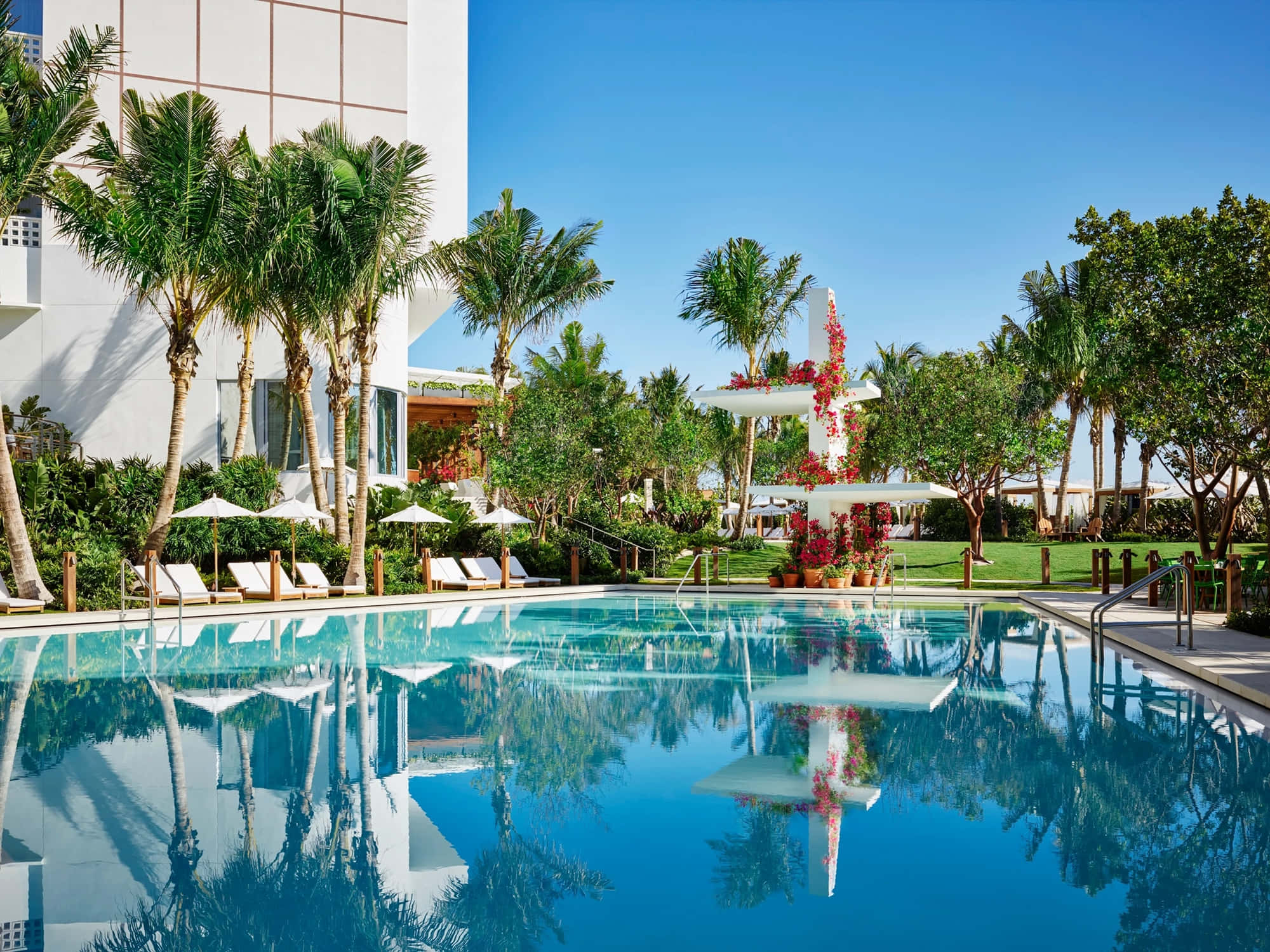 Beachside Swimming Pool, palm trees, white lounge chairs, Full HD Desktop Wallpaper
