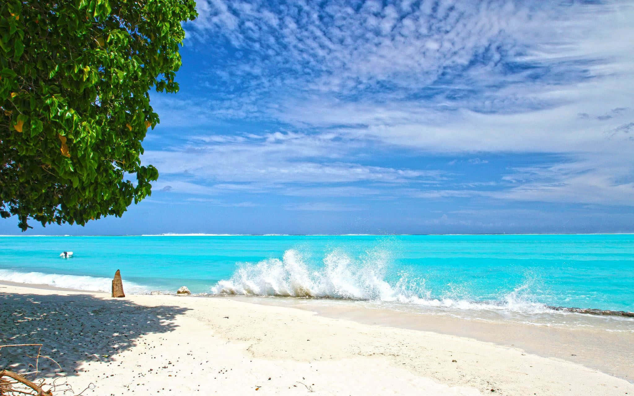 Beach Waves, 2048 x 1280, turquoise wave, Full HD Desktop Wallpaper