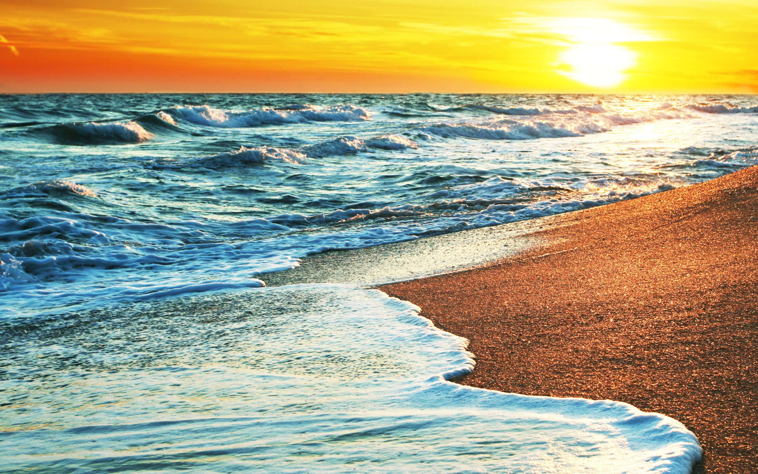 Beach Waves, golden sunset, waves crashing, 2K Desktop Wallpaper