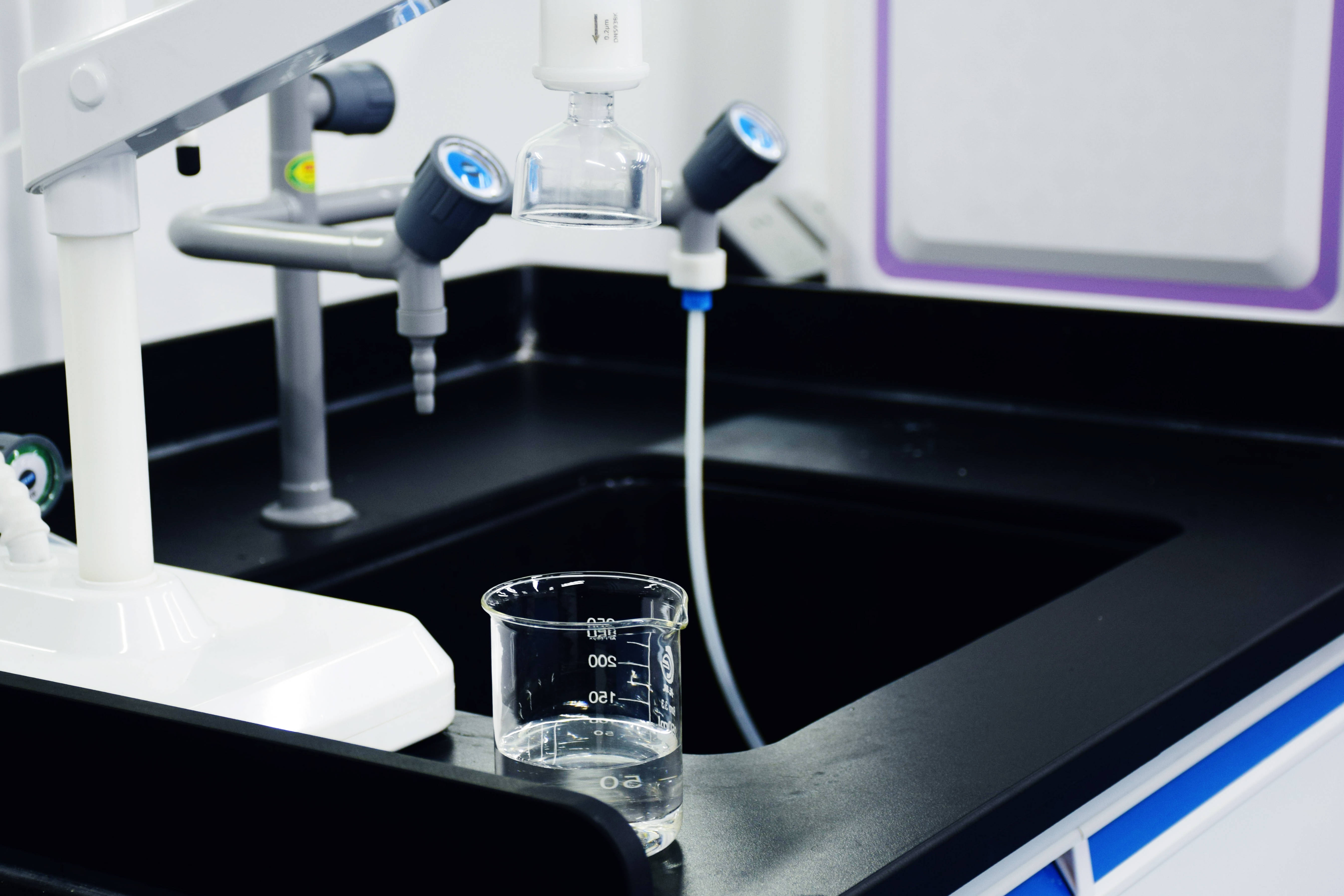 Beaker, black sink, burette, 5K Desktop Wallpaper