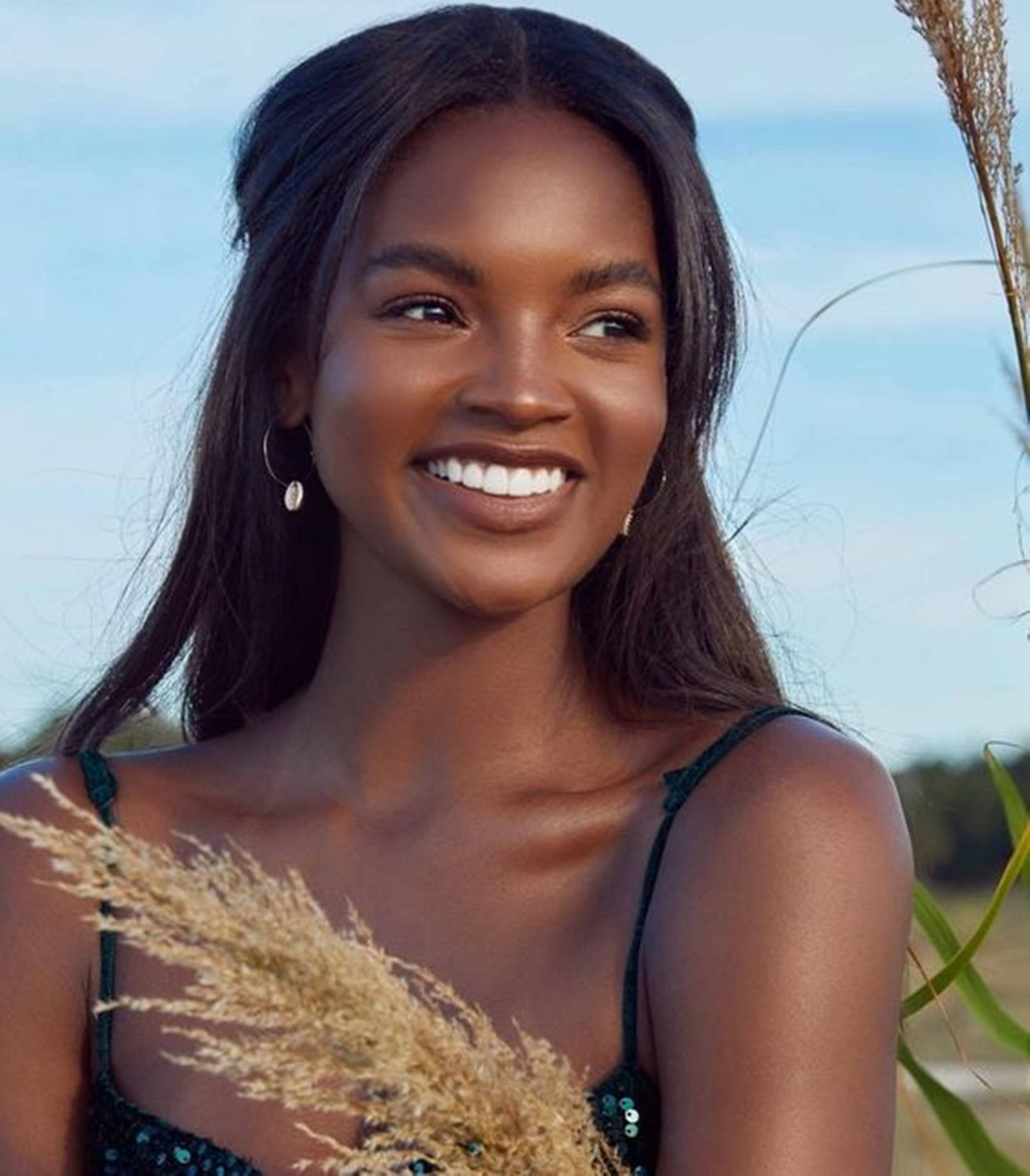 beautiful black woman, sprig of wheat, golden pampas grass, Full HD Phone Wallpaper