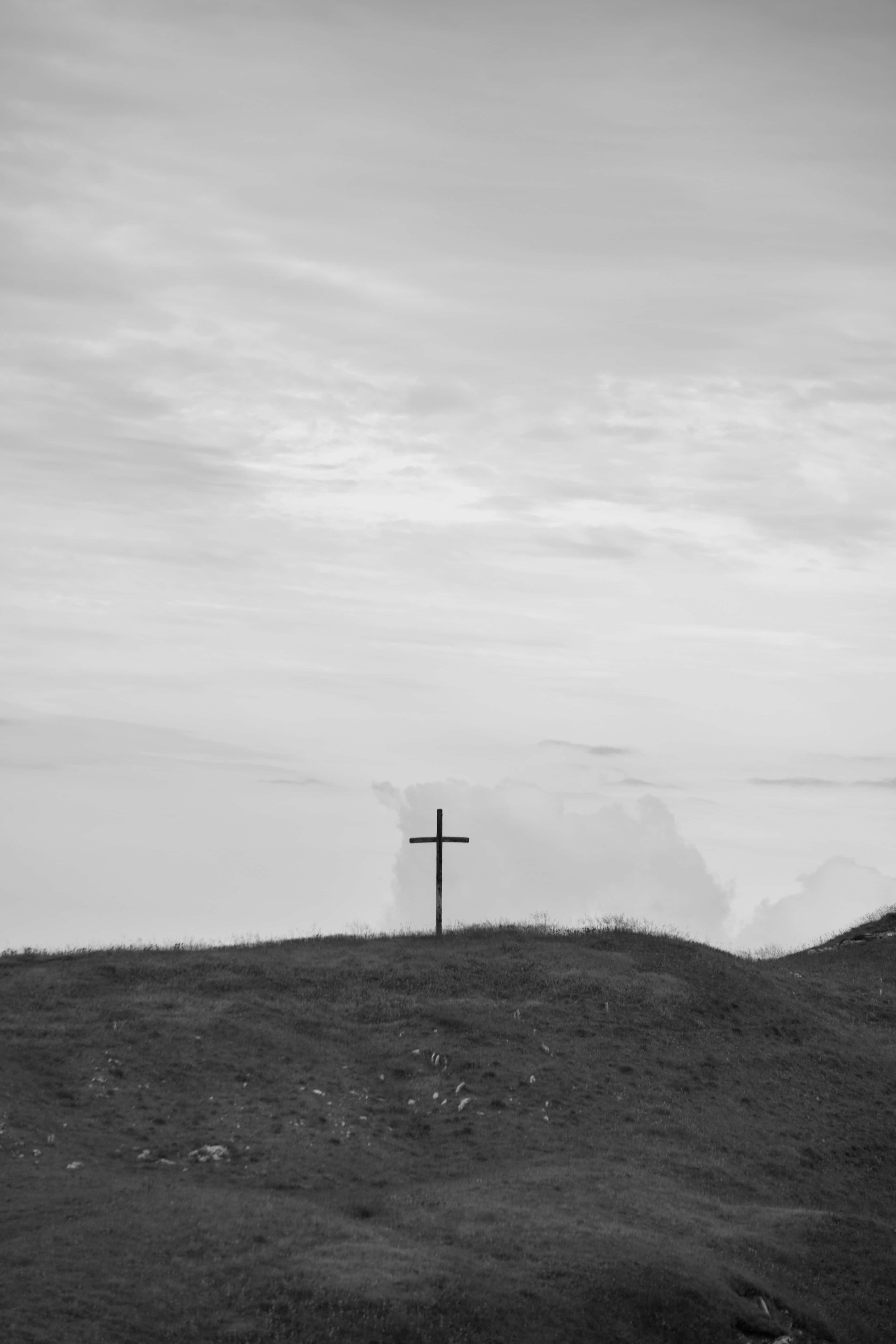 cross, grassy hill, sea of clouds, 5K Phone Wallpaper
