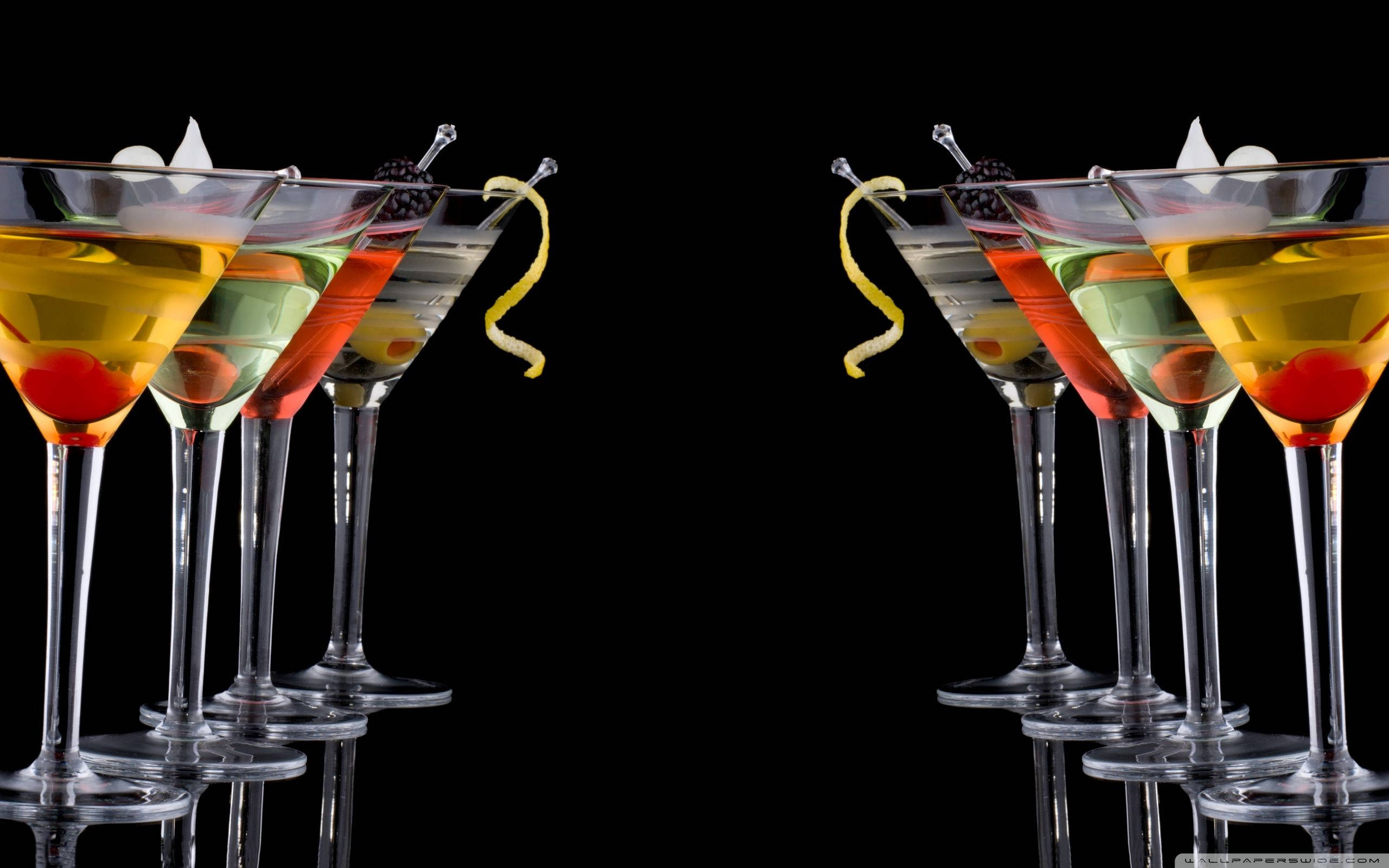 martini, olives, lemon twists, 2K Desktop Wallpaper