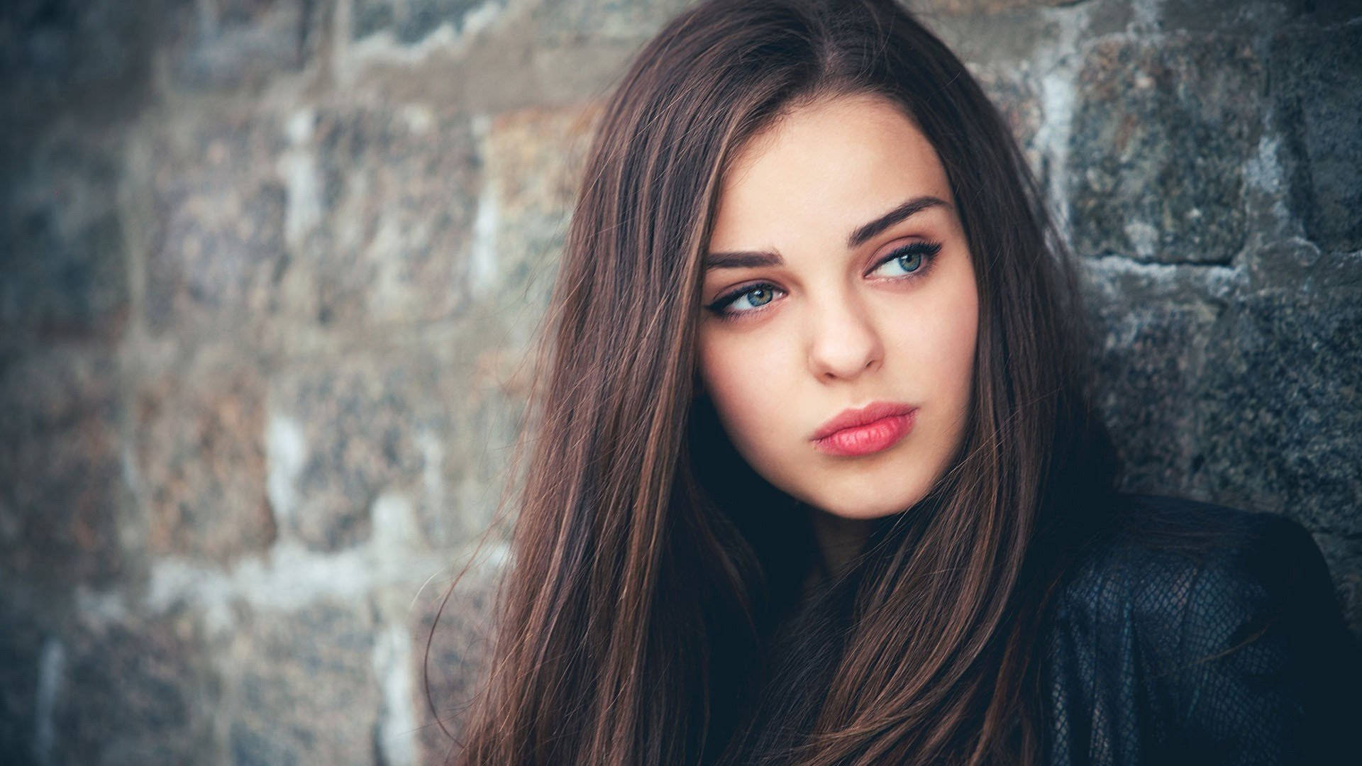beautiful face, brunette model, long brown hair, Full HD Desktop Wallpaper