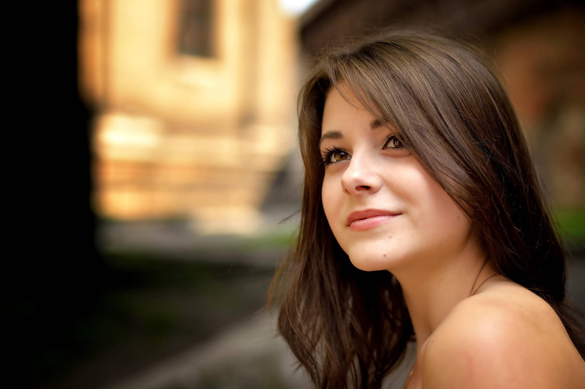 Beautiful Face, smiling woman, brown hair, Full HD Desktop Wallpaper