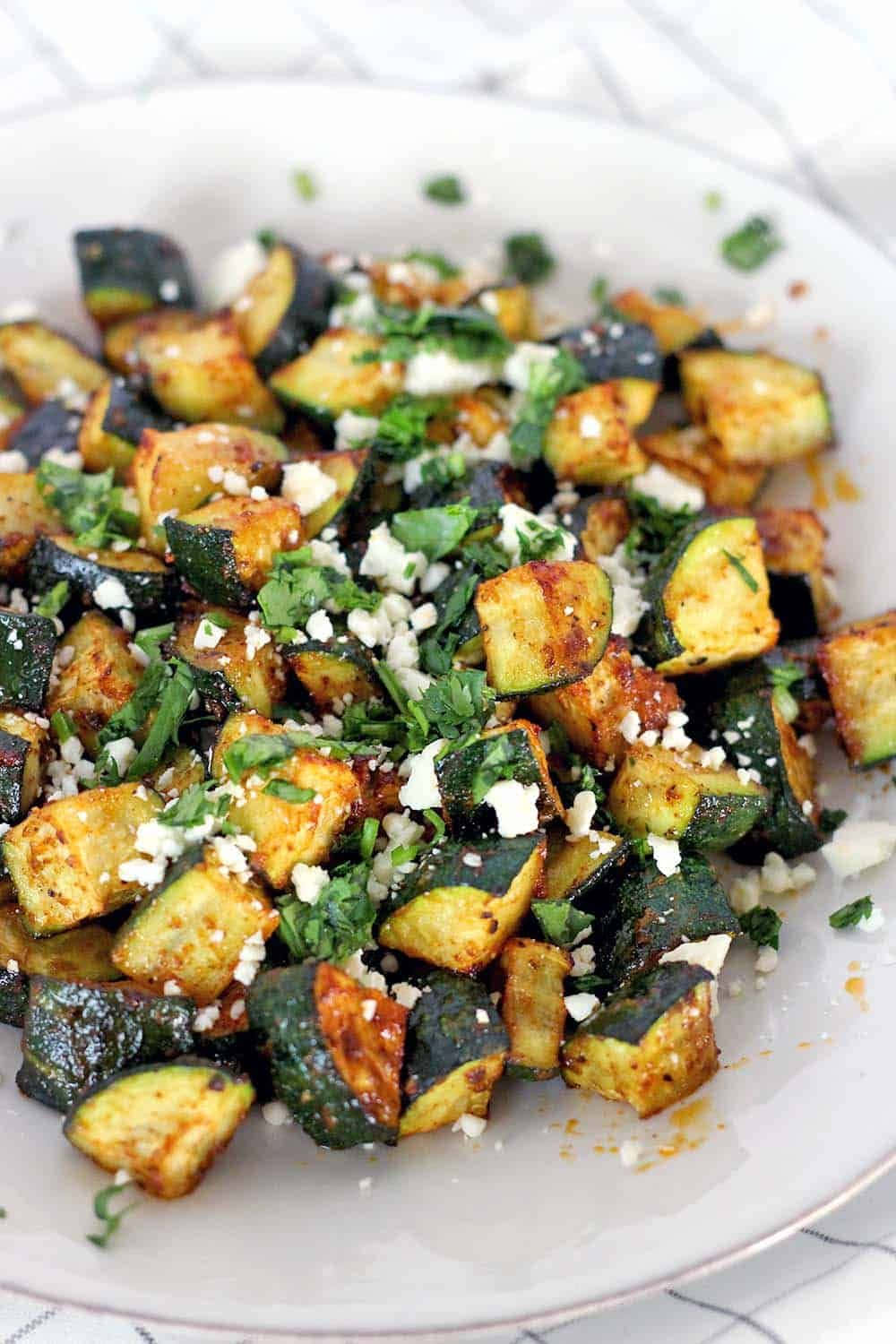 roasted zucchini cubes, fresh cilantro, crumbled white cheese, HD Phone Wallpaper