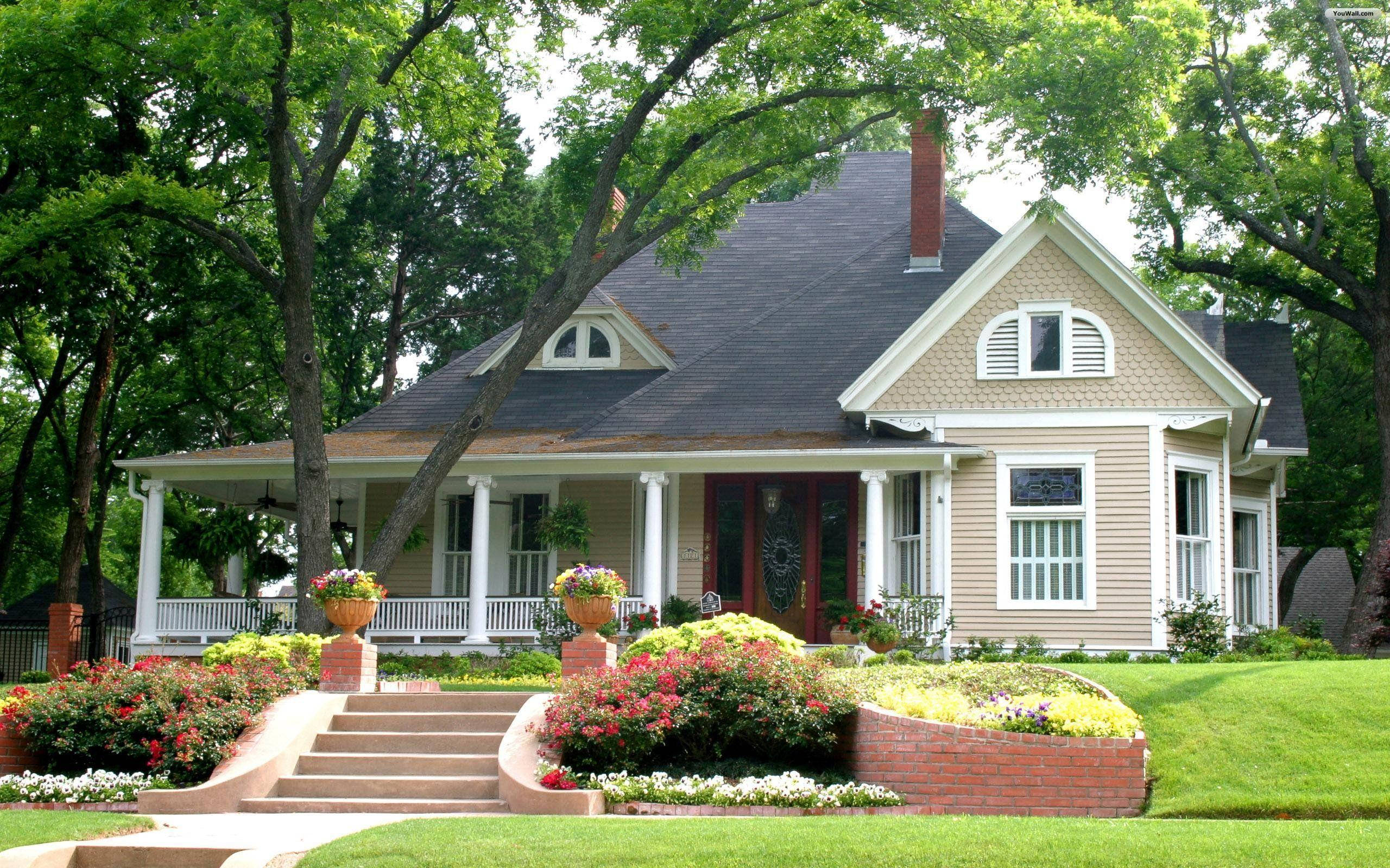 one storey modern beautiful house, beige cottage, white trim, 2K Desktop Wallpaper
