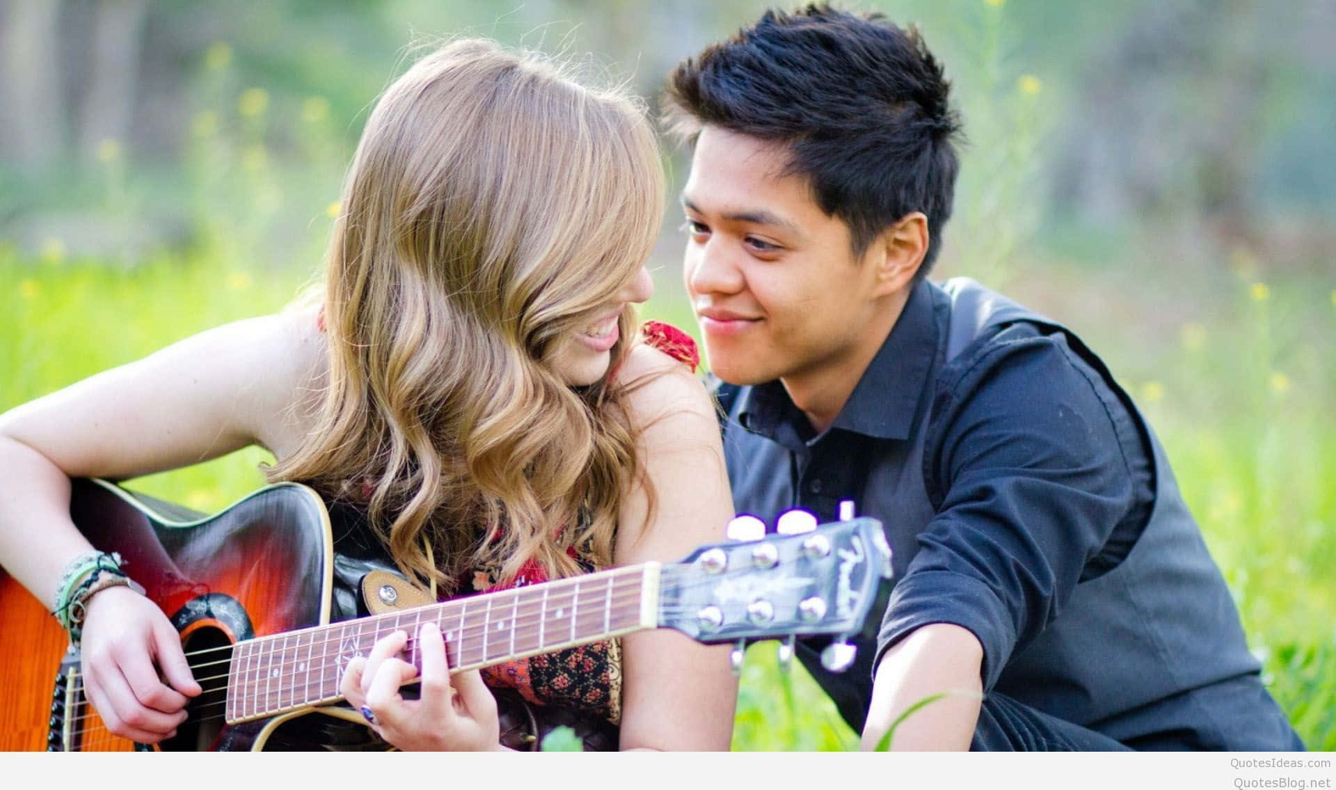1920 x 1135, sunlit grassy field, young couple, Full HD Desktop Wallpaper