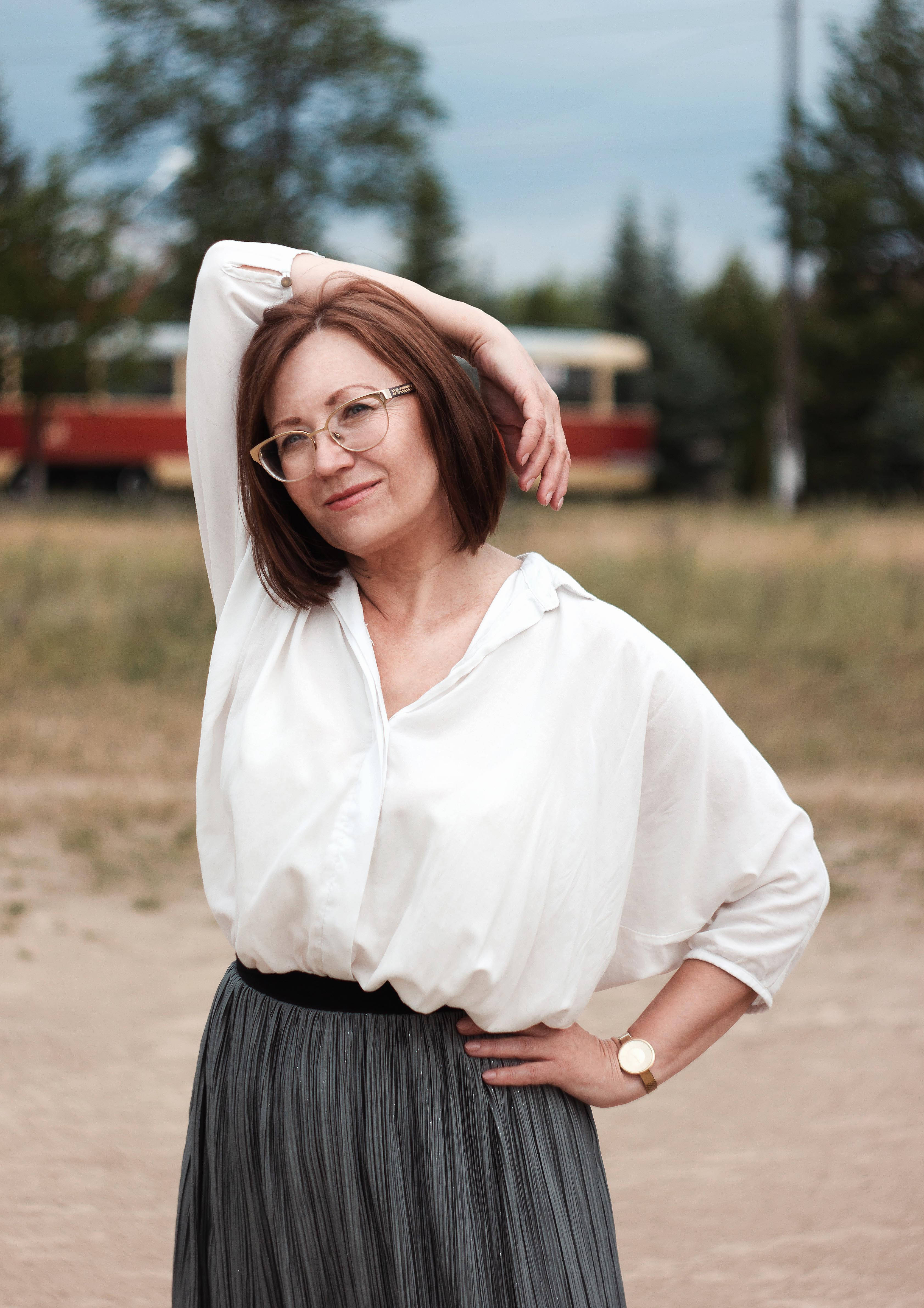 beautiful mature woman, eyeglasses, white blouse, 4K Phone Wallpaper