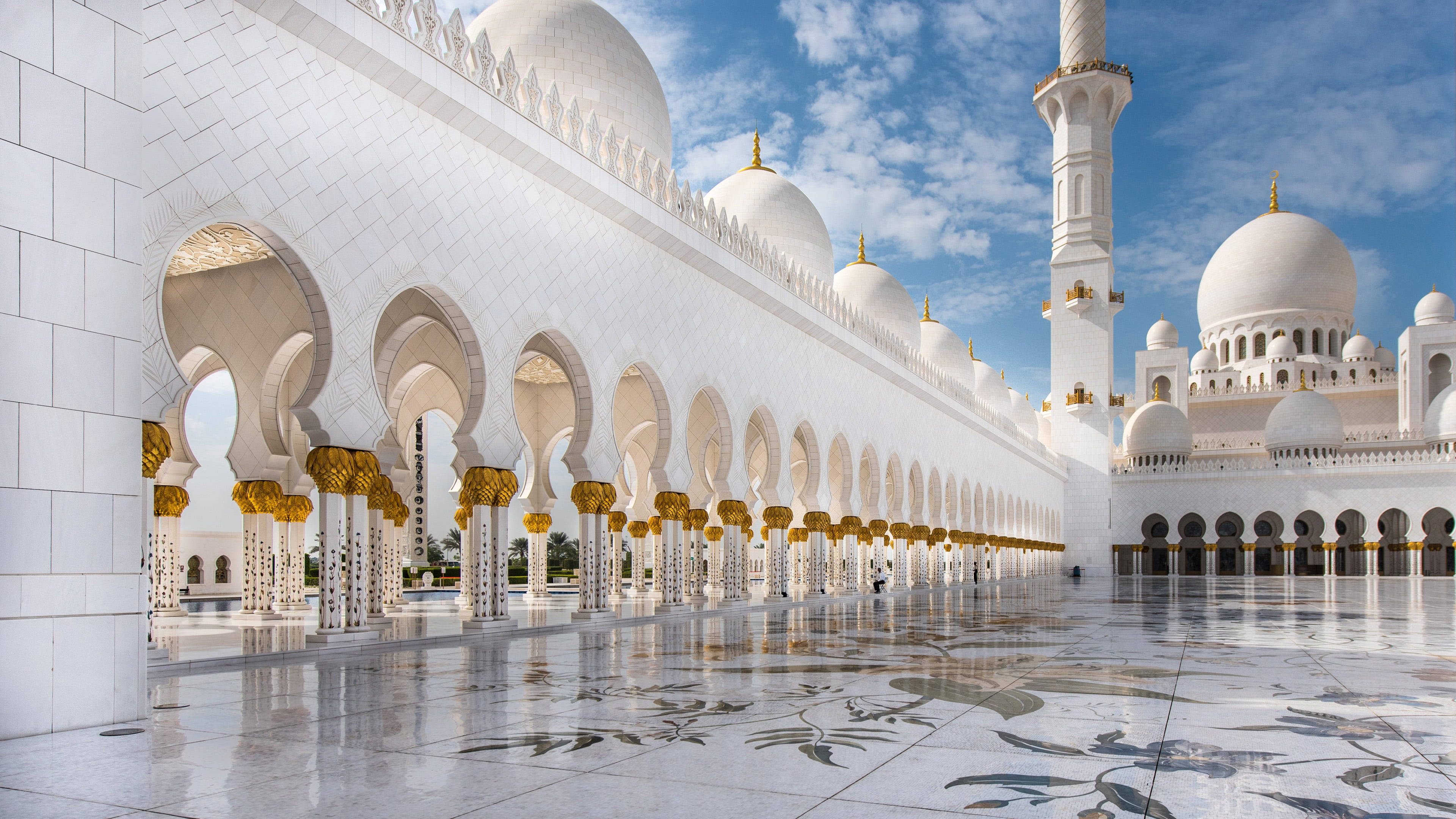 Beautiful Mosque, circular archways, white mosque, 4K Desktop Wallpaper