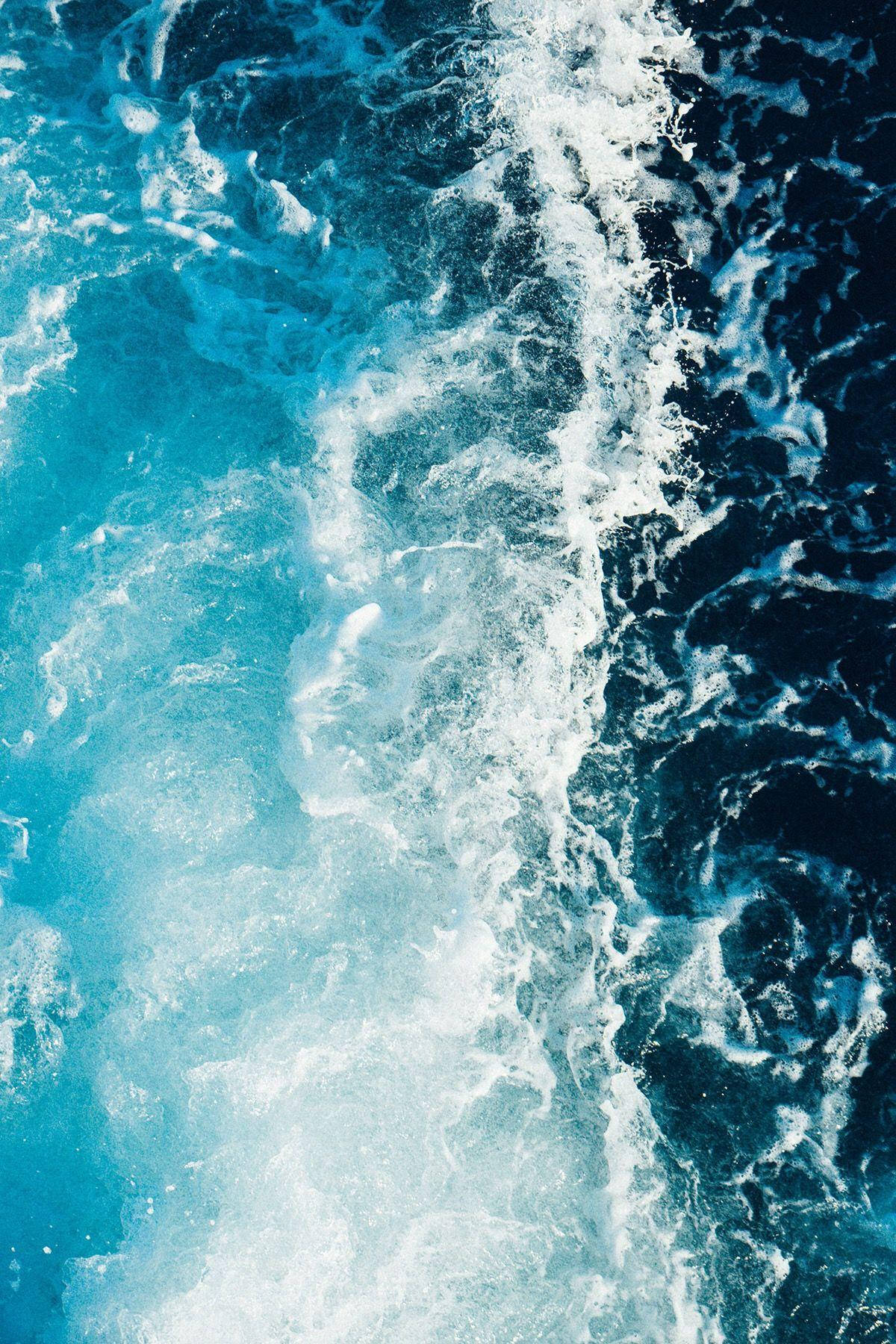 turbulent ocean waves, foamy white crests, deep blue water, HD Phone Wallpaper