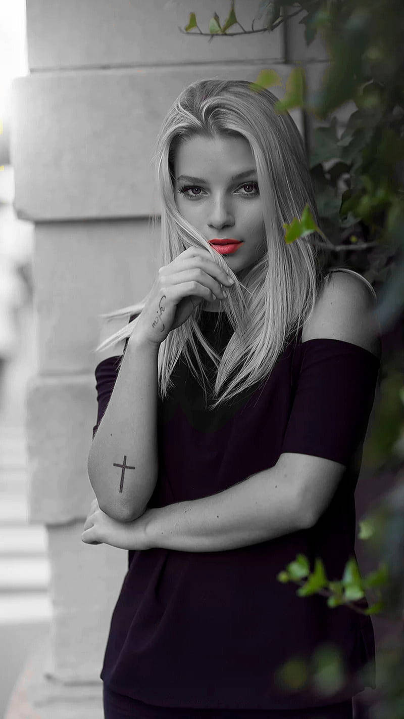 grayscale, blonde hair, red lips, HD Phone Wallpaper