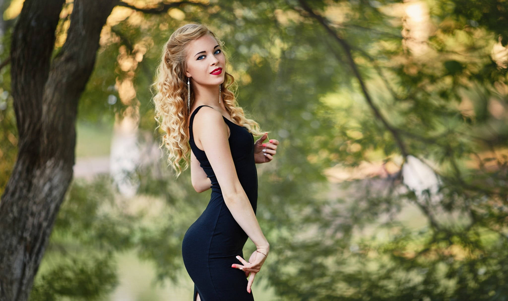 blonde woman, black dress, sunlit trees, Full HD Desktop Wallpaper