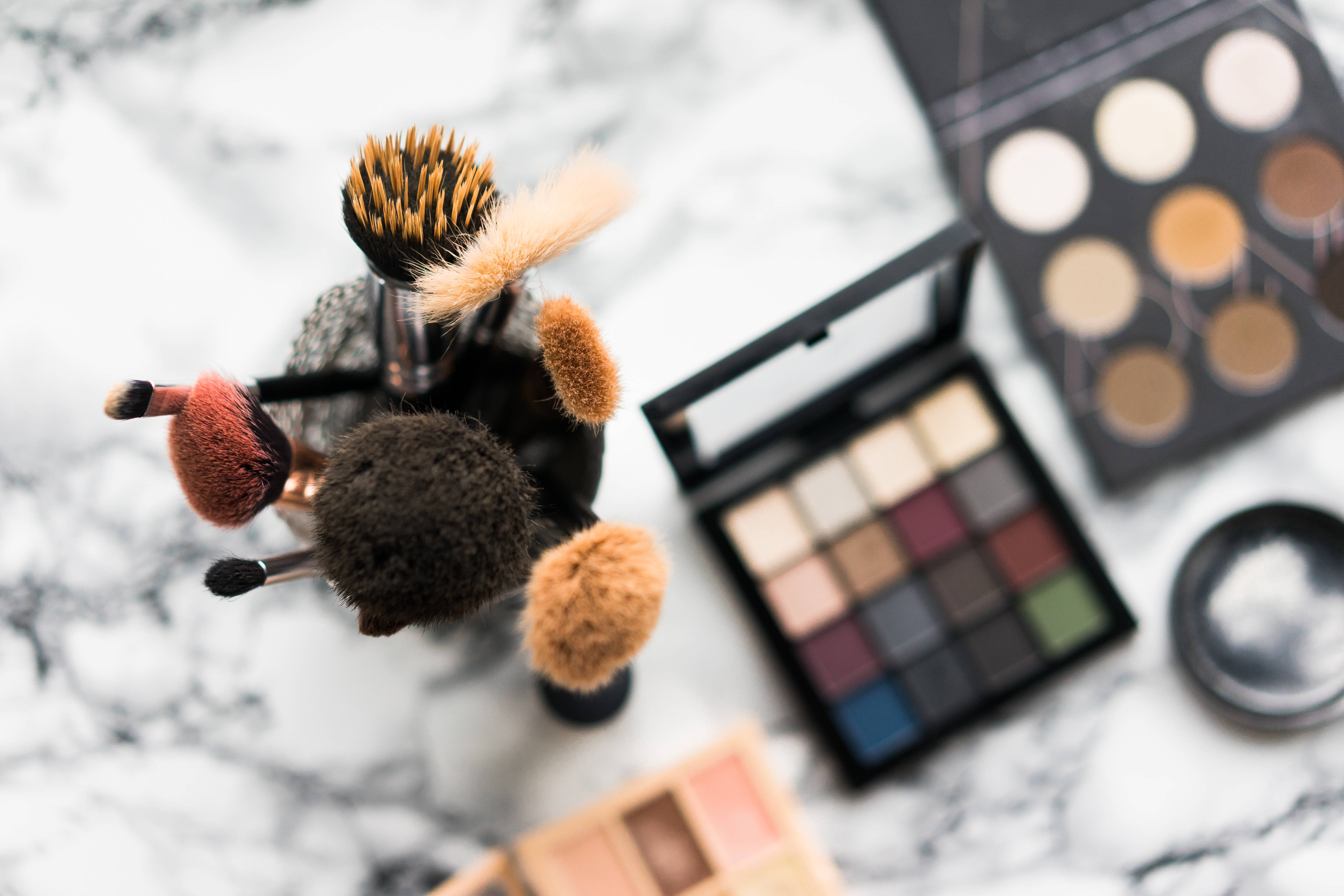 Beauty Salon Makeup Palette, makeup brushes, palettes, 4K Desktop Wallpaper
