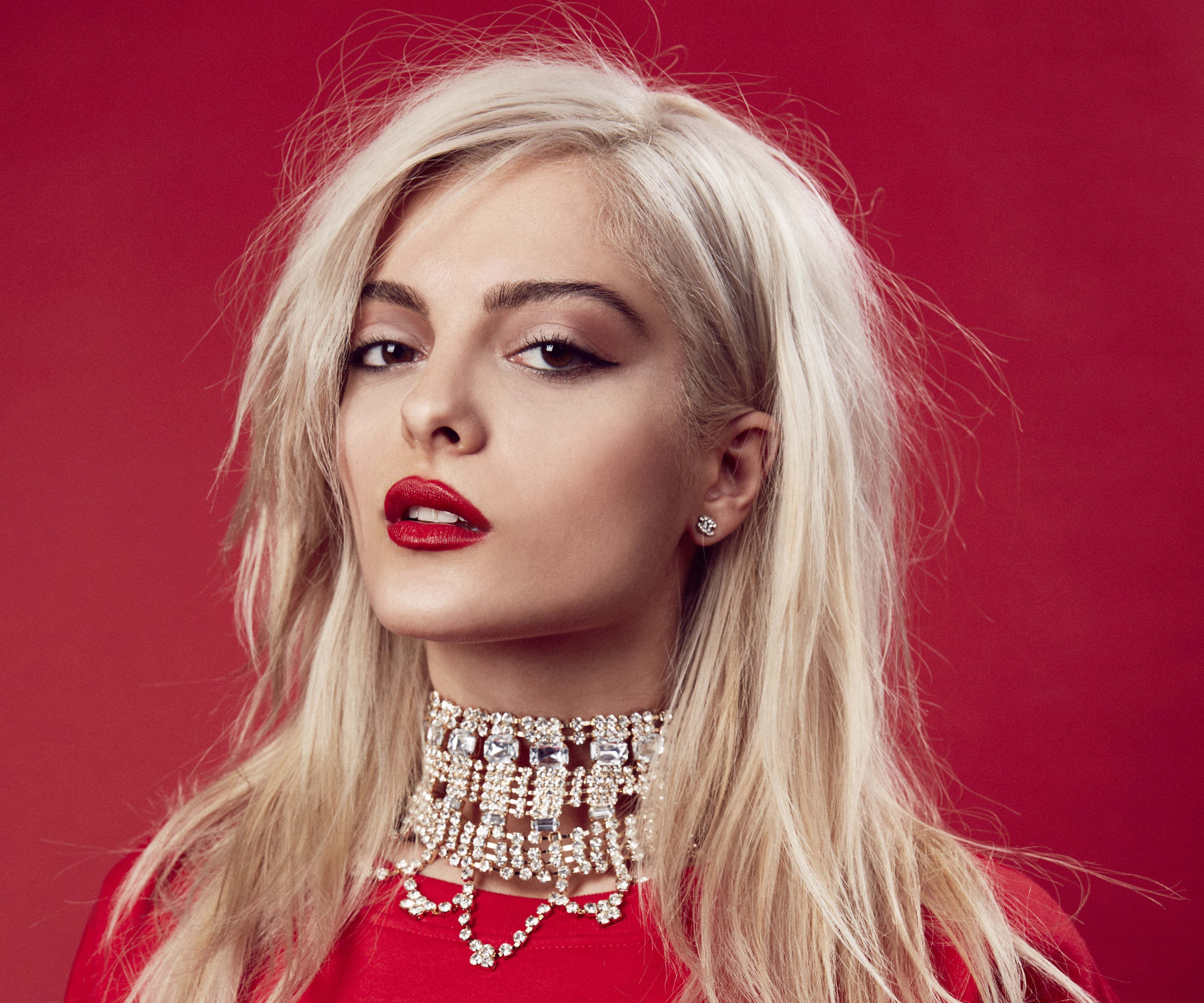 Bebe Rexha, blonde woman, bold red lips, 4K Desktop Wallpaper