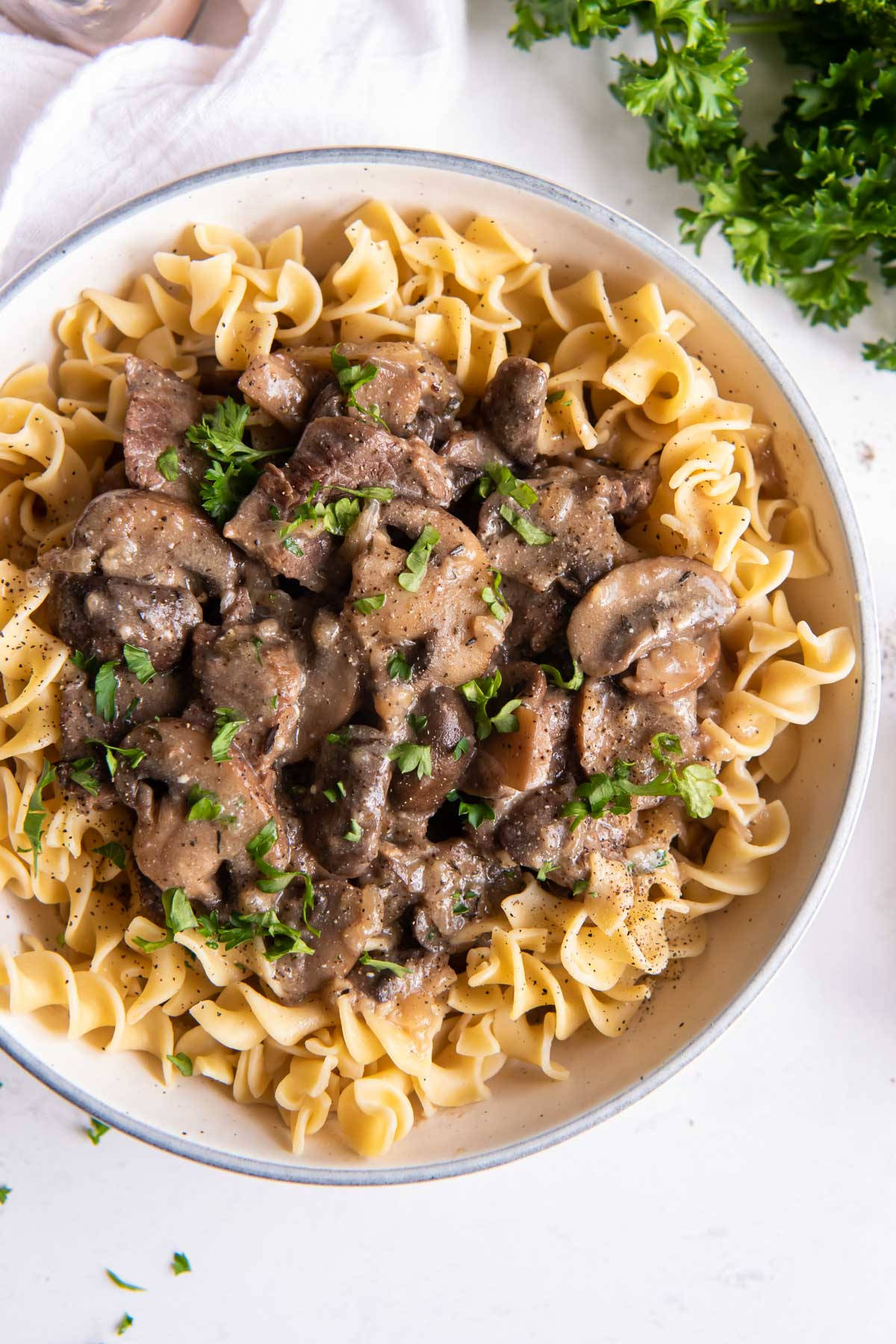 Beef Stroganoff, fusilli pasta, mushrooms, HD Phone Wallpaper