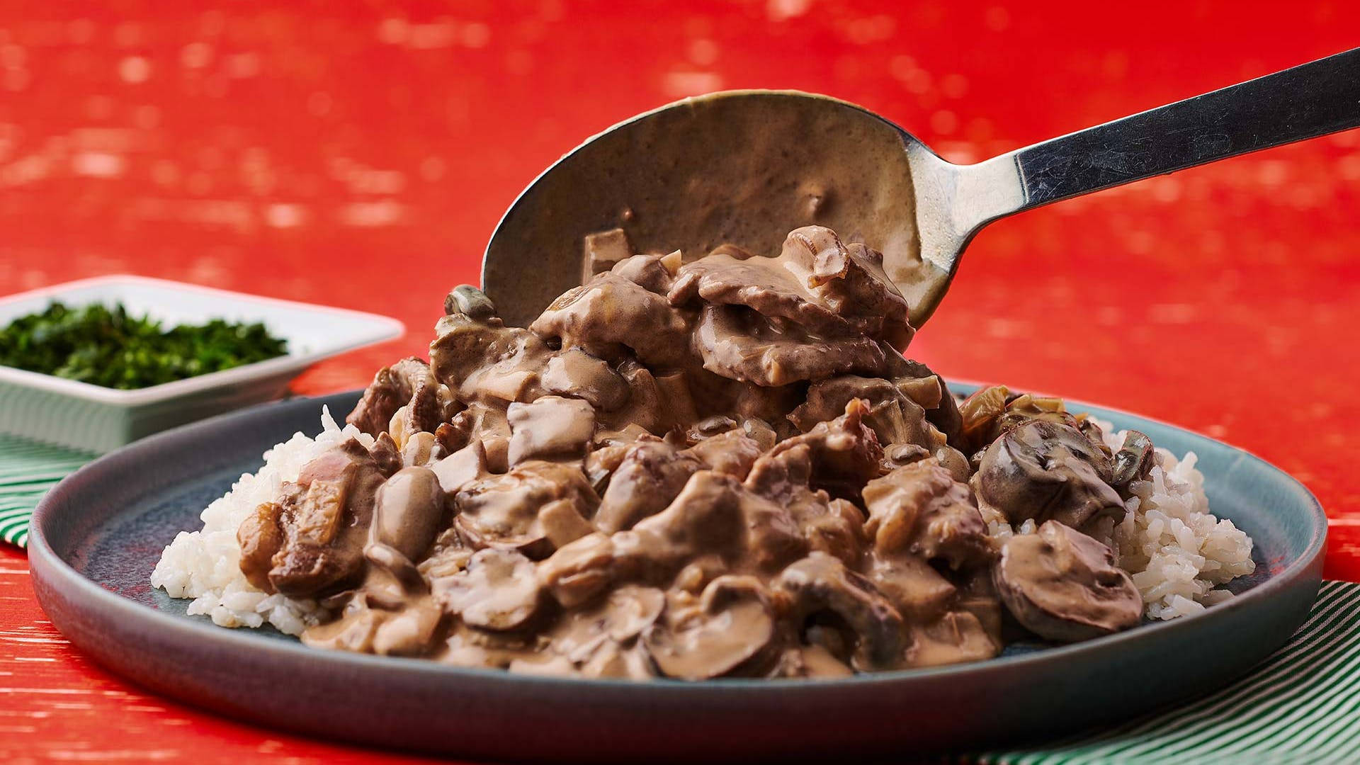 Beef Stroganoff, Nordic plate, white rice, Full HD Desktop Wallpaper