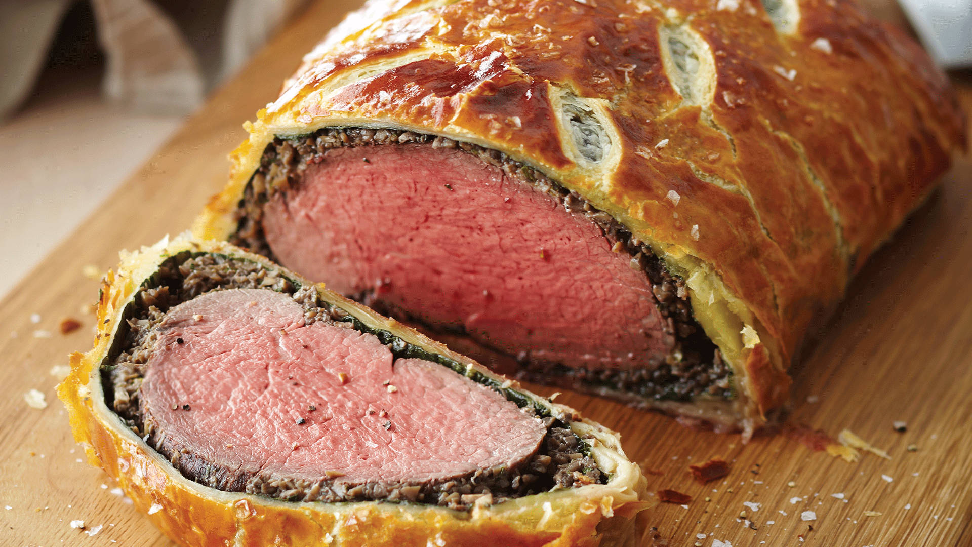 Beef Wellington, golden crust, juicy pink center, Full HD Desktop Wallpaper