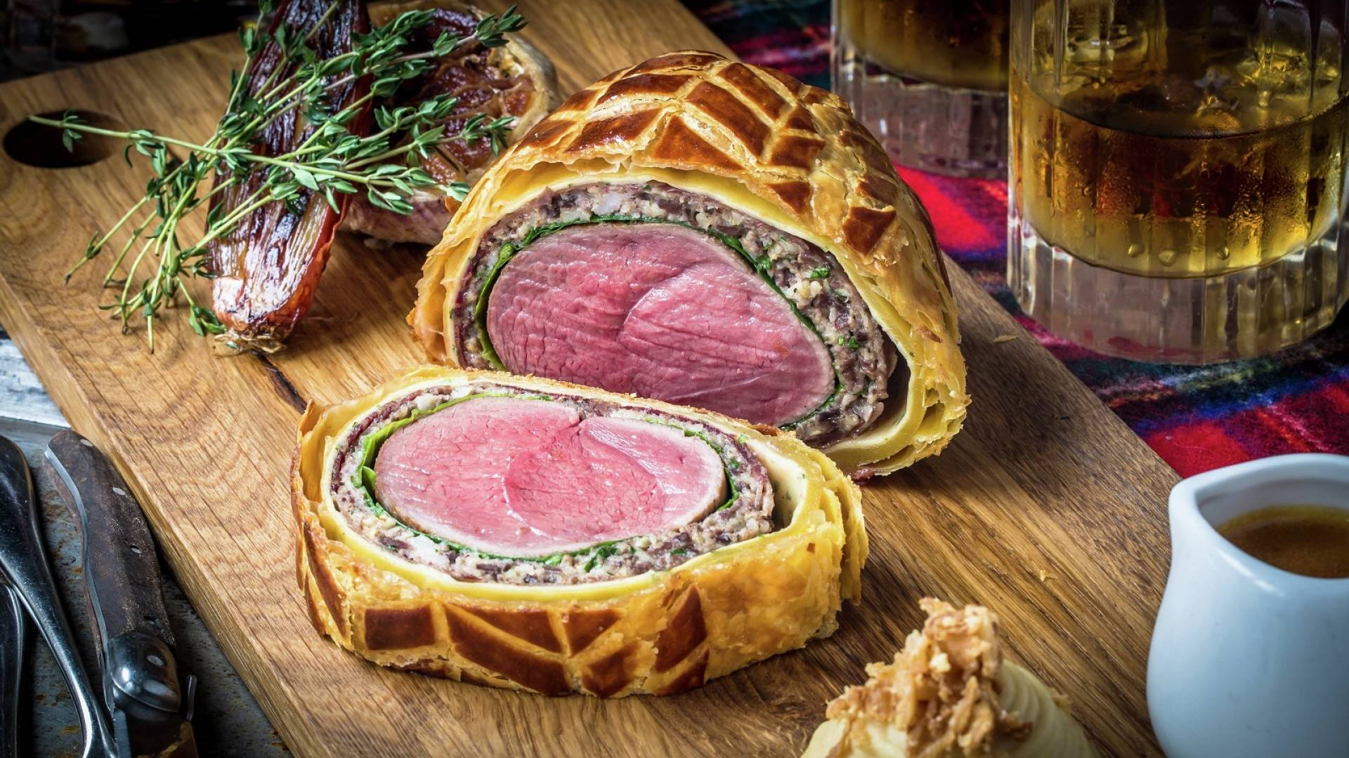Beef Wellington, golden pastry, fresh thyme, Full HD Desktop Wallpaper