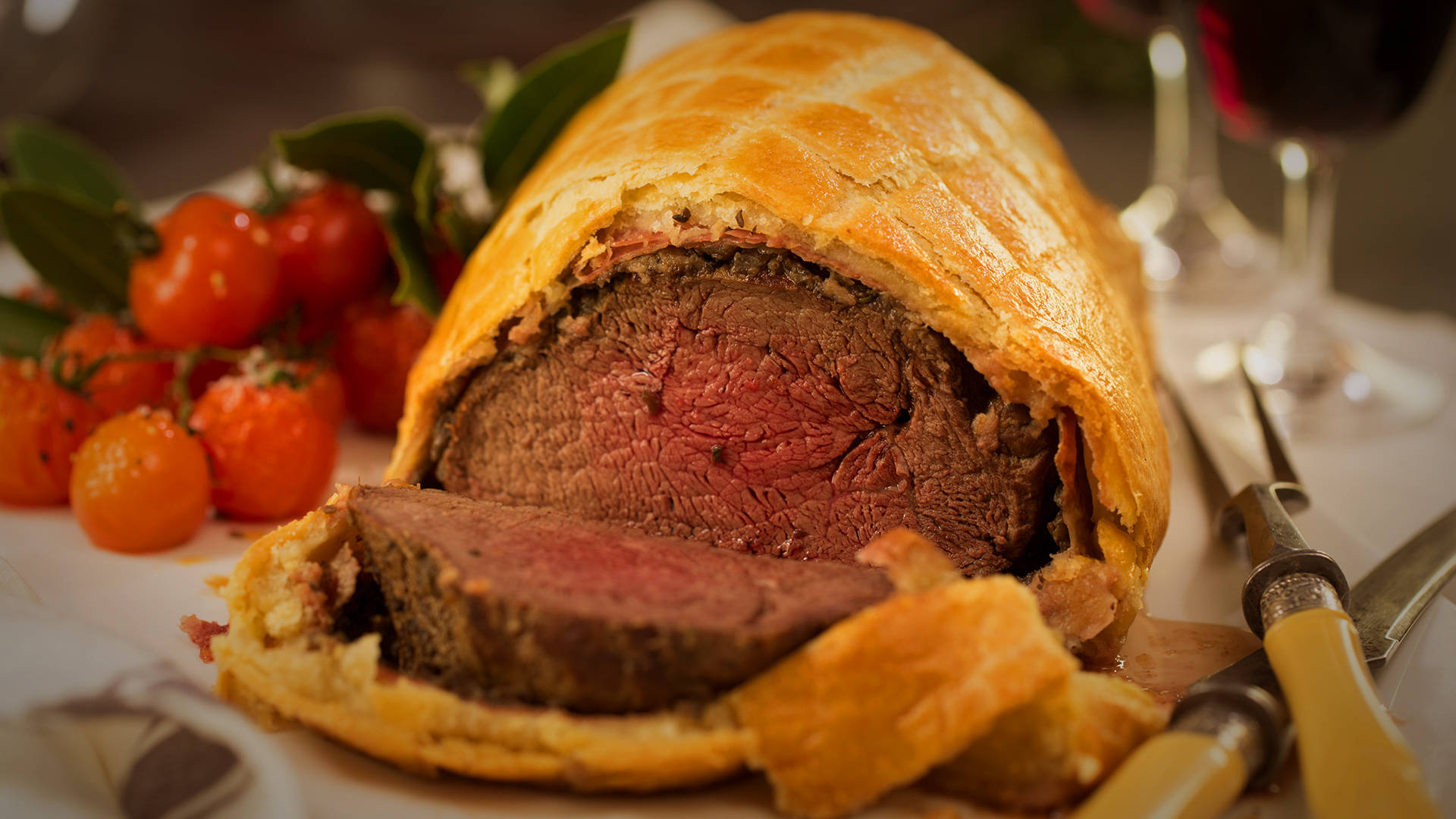 Beef Wellington, cherry tomatoes, golden pastry, Full HD Desktop Wallpaper