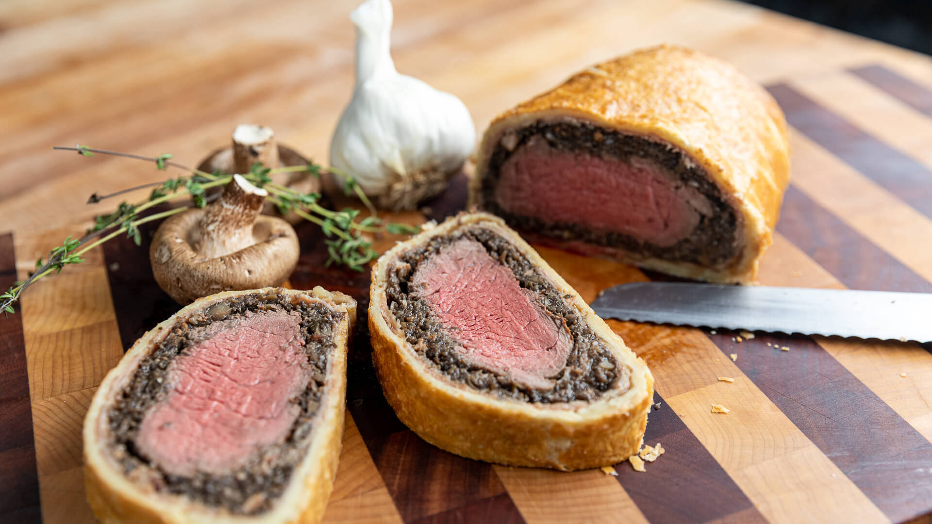 Beef Wellington, mushroom duxelles, golden pastry, Full HD Desktop Wallpaper