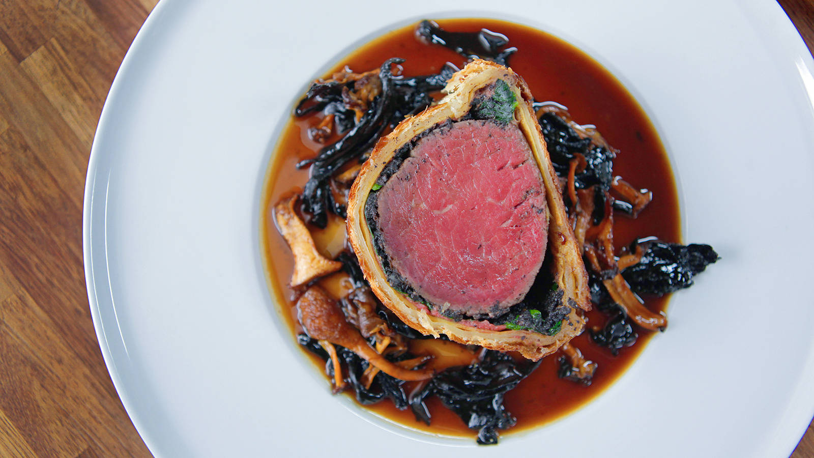 Beef Wellington, wild mushrooms, mushroom duxelles, HD Desktop Wallpaper