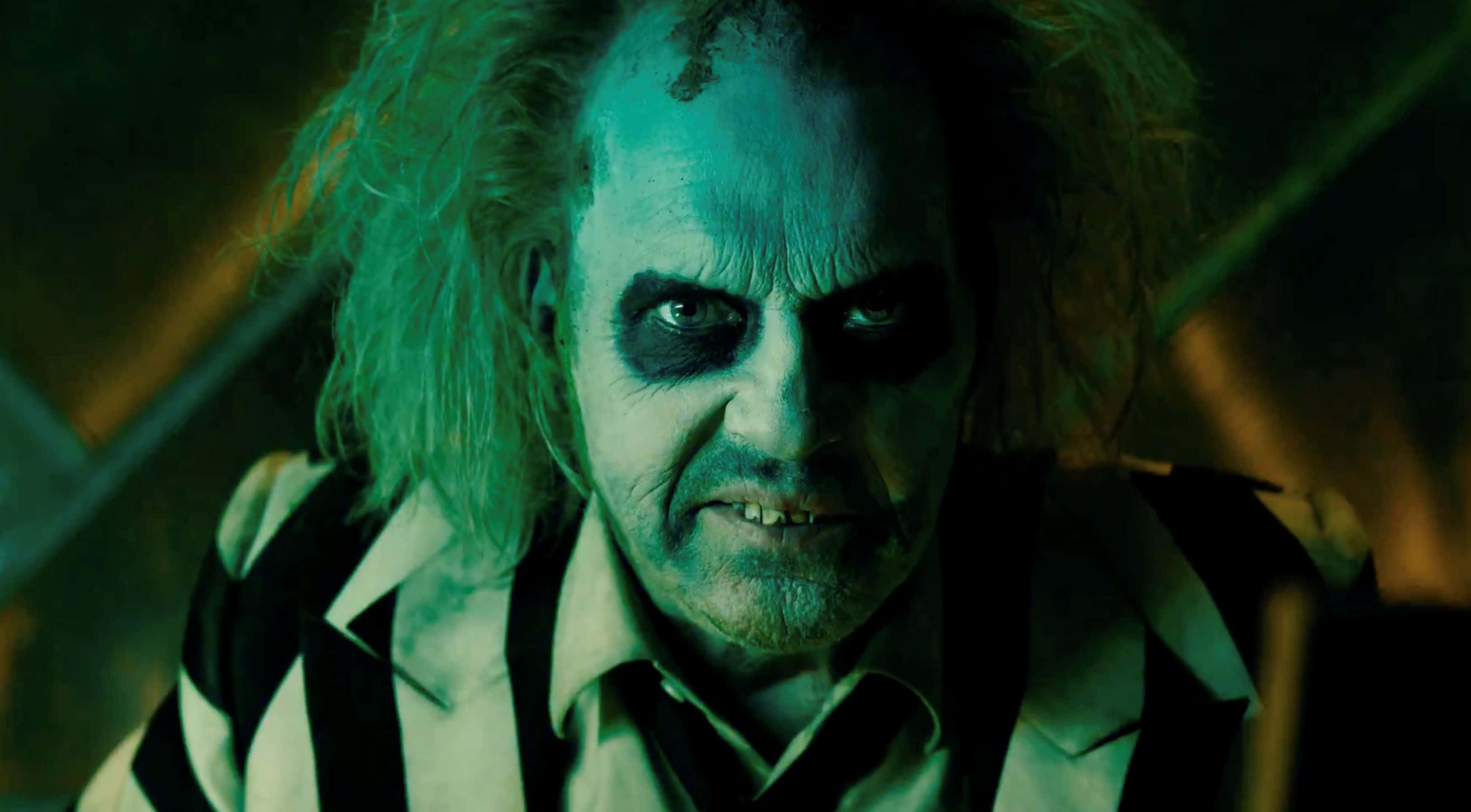 Beetlejuice, green hair, black eye makeup, 2K Desktop Wallpaper