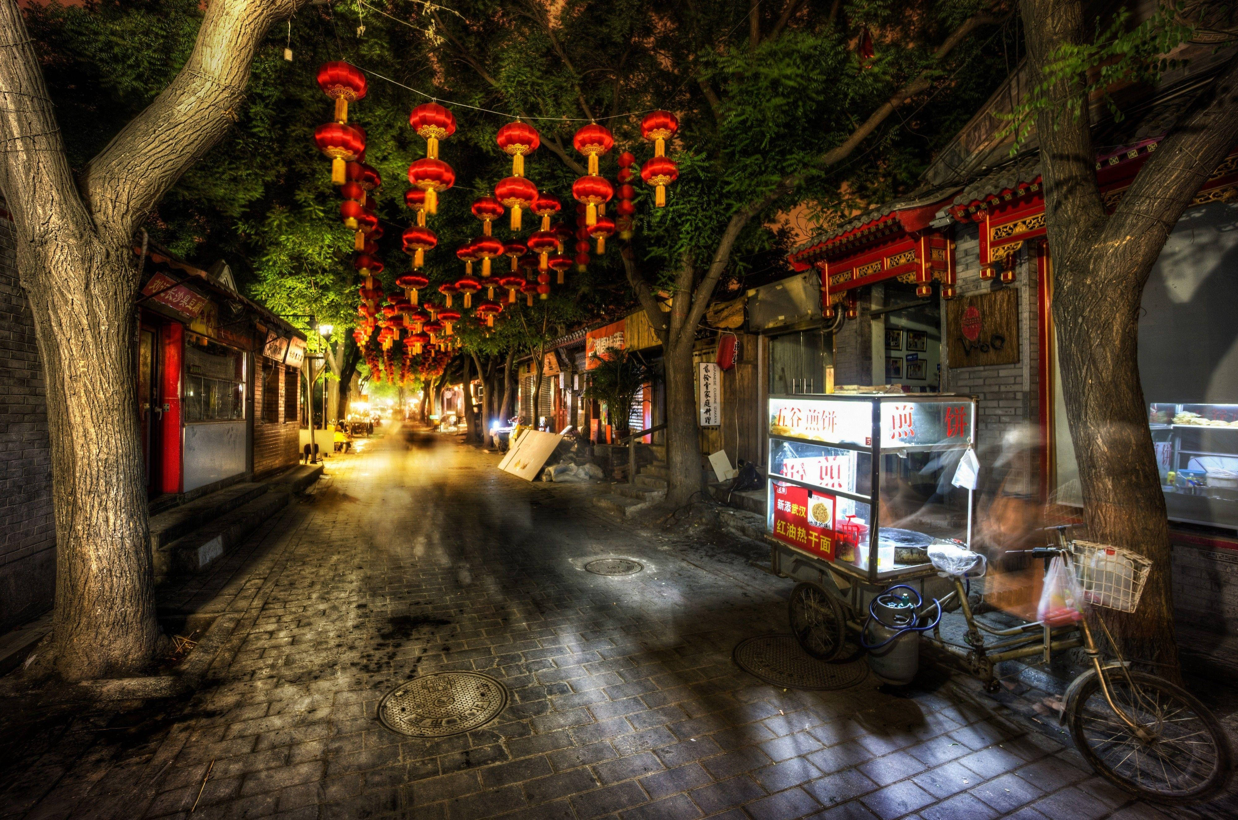 Beijing, cobblestone street, glowing red lanterns, 4K Desktop Wallpaper