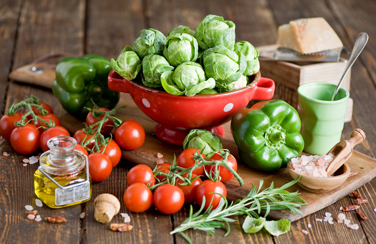 Bell Pepper, cherry tomatoes, Brussels sprouts, HD Desktop Wallpaper