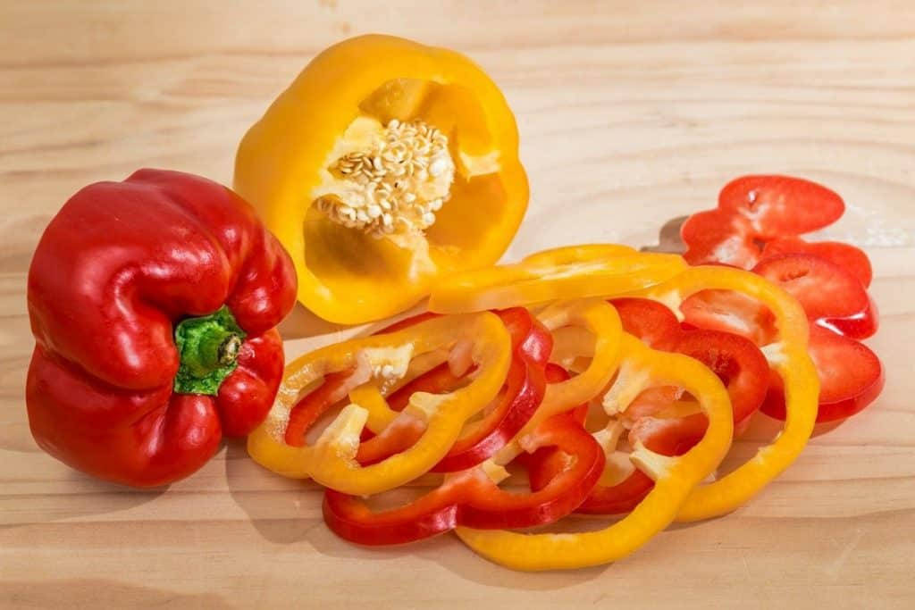 bell pepper, red, yellow, SD Desktop Wallpaper