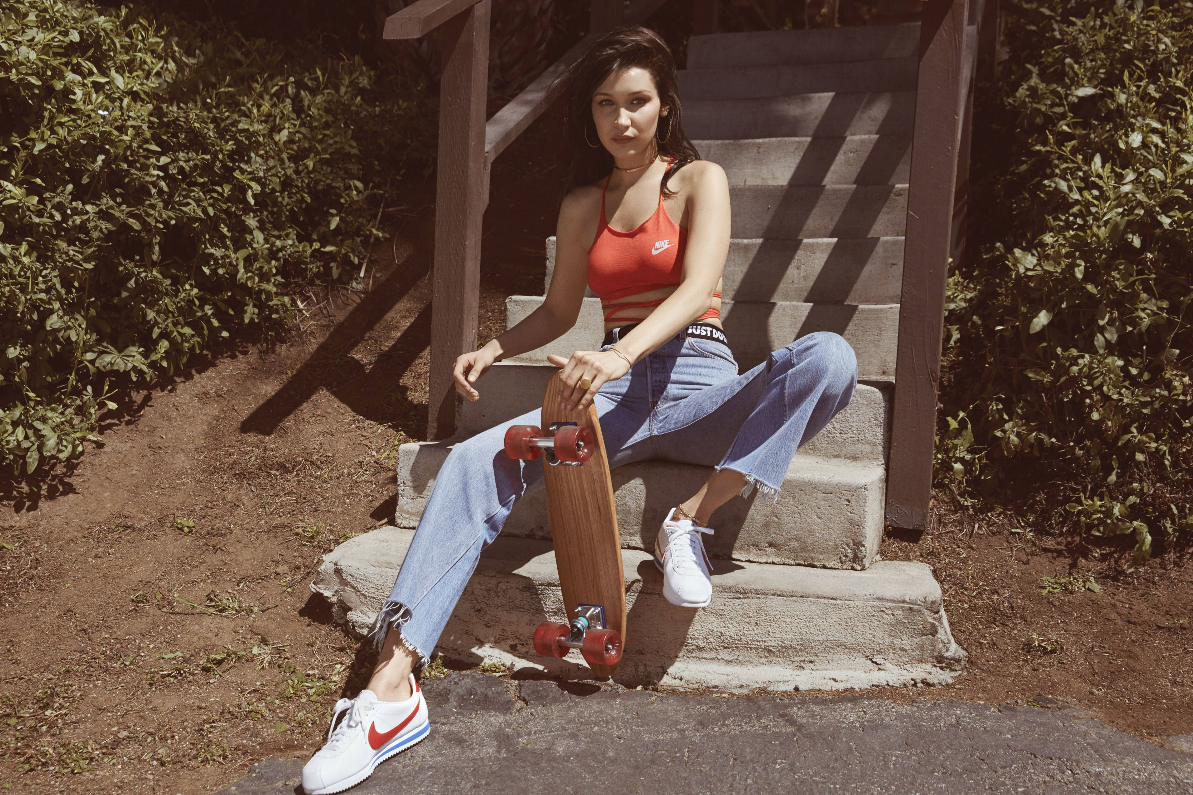 Bella Hadid, red top, jeans, 4K Desktop Wallpaper