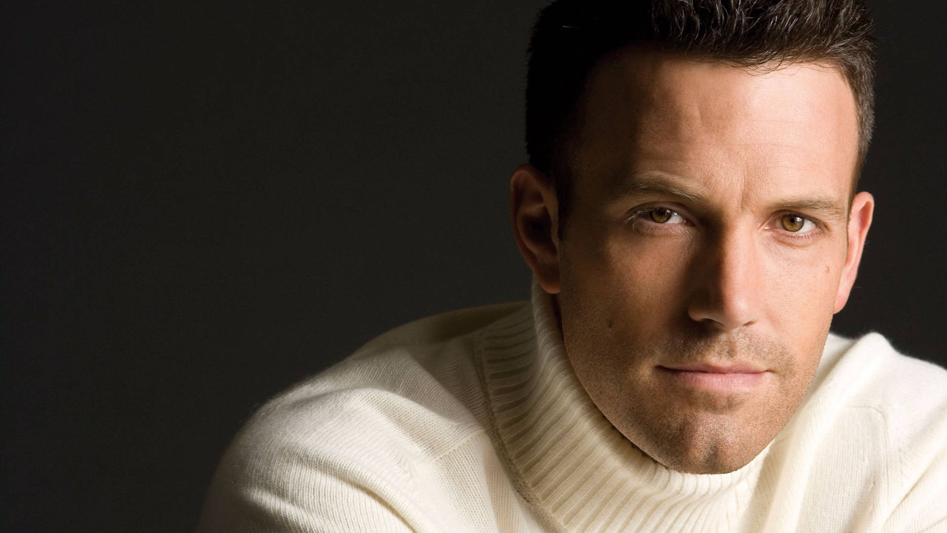 Ben Affleck, cream turtleneck sweater, dark background, Full HD Desktop Wallpaper