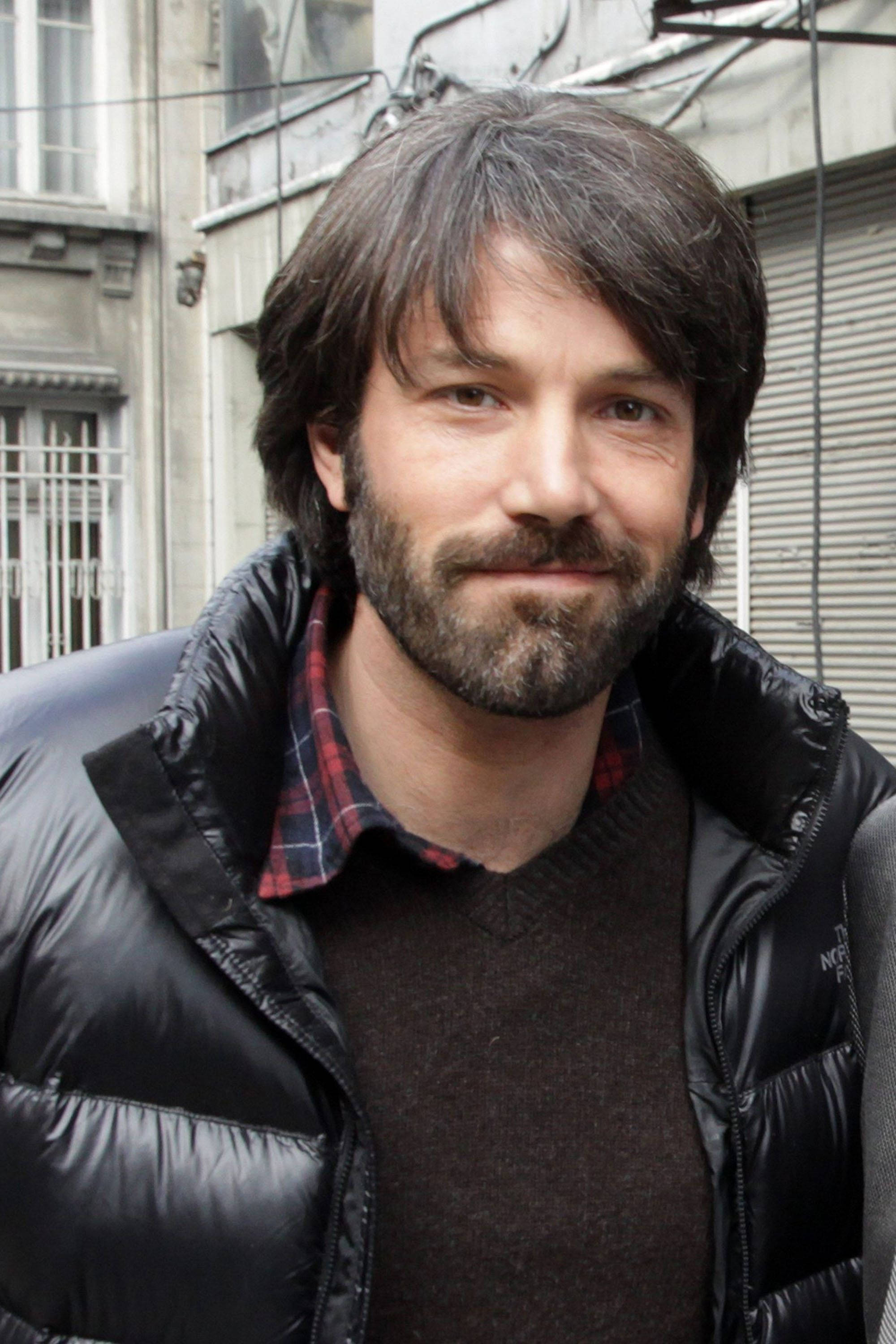 Ben Affleck, dark hair, beard, 2K Phone Wallpaper