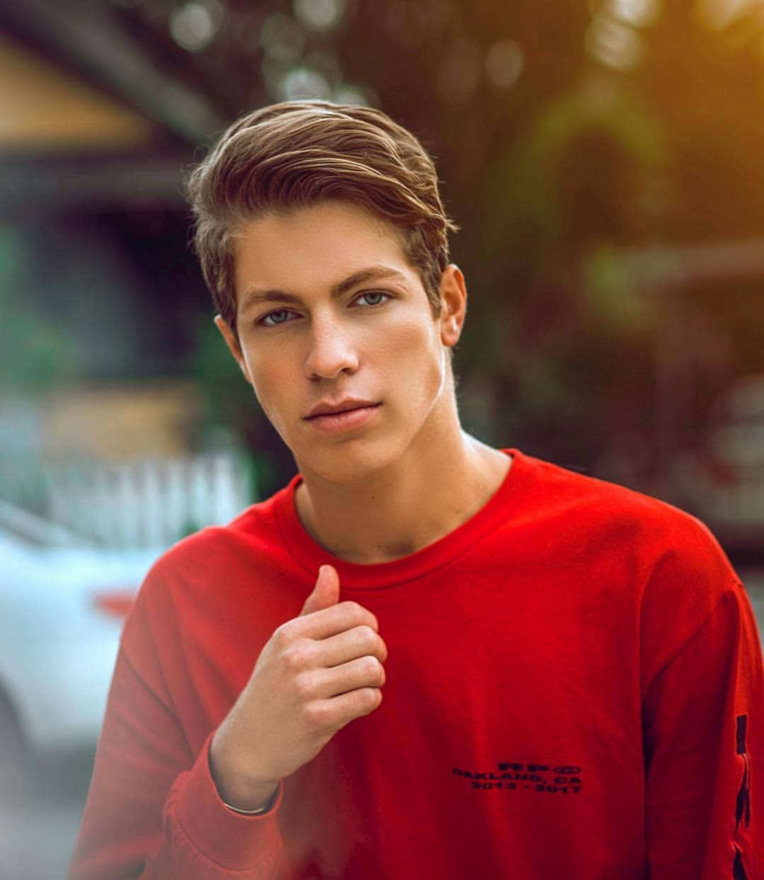 Ben Azelart, red sweatshirt, golden sunlight, SD Phone Wallpaper
