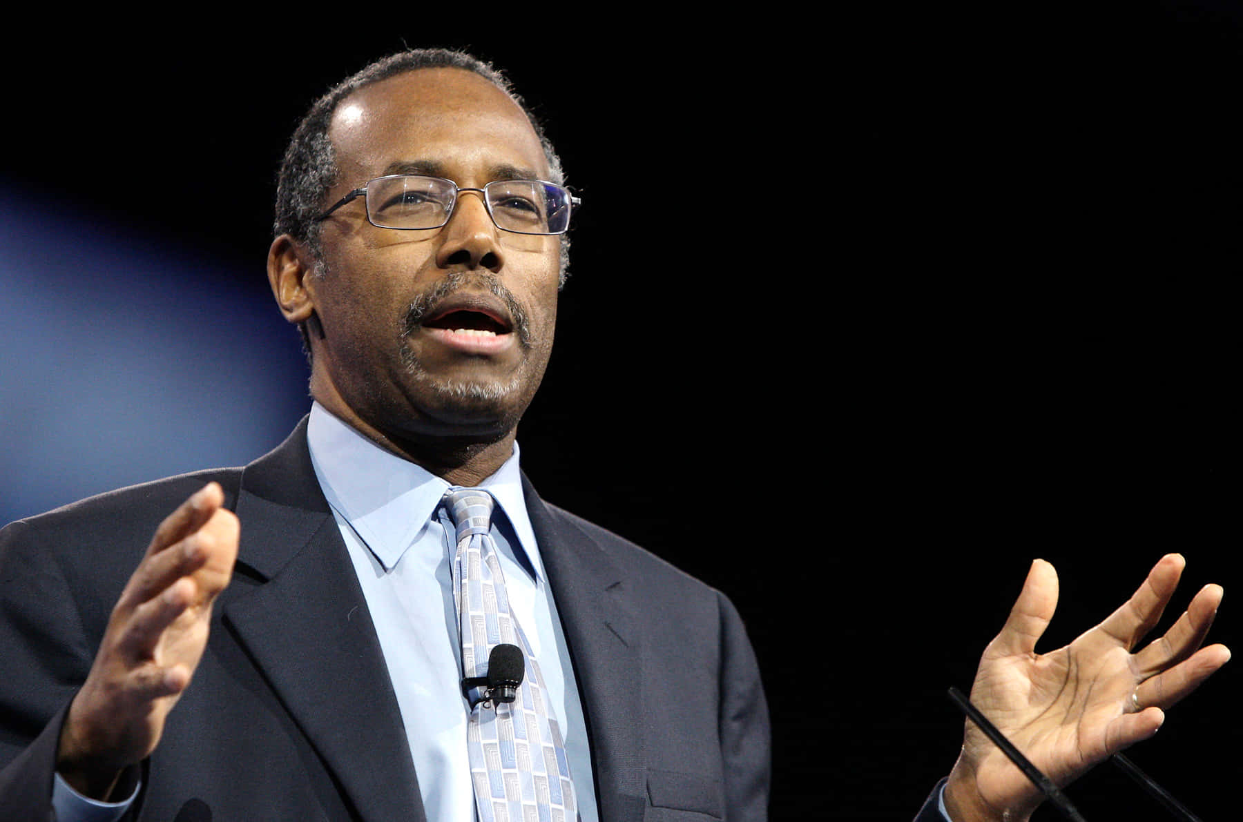 Ben Carson, lapel mic, suit, HD Desktop Wallpaper