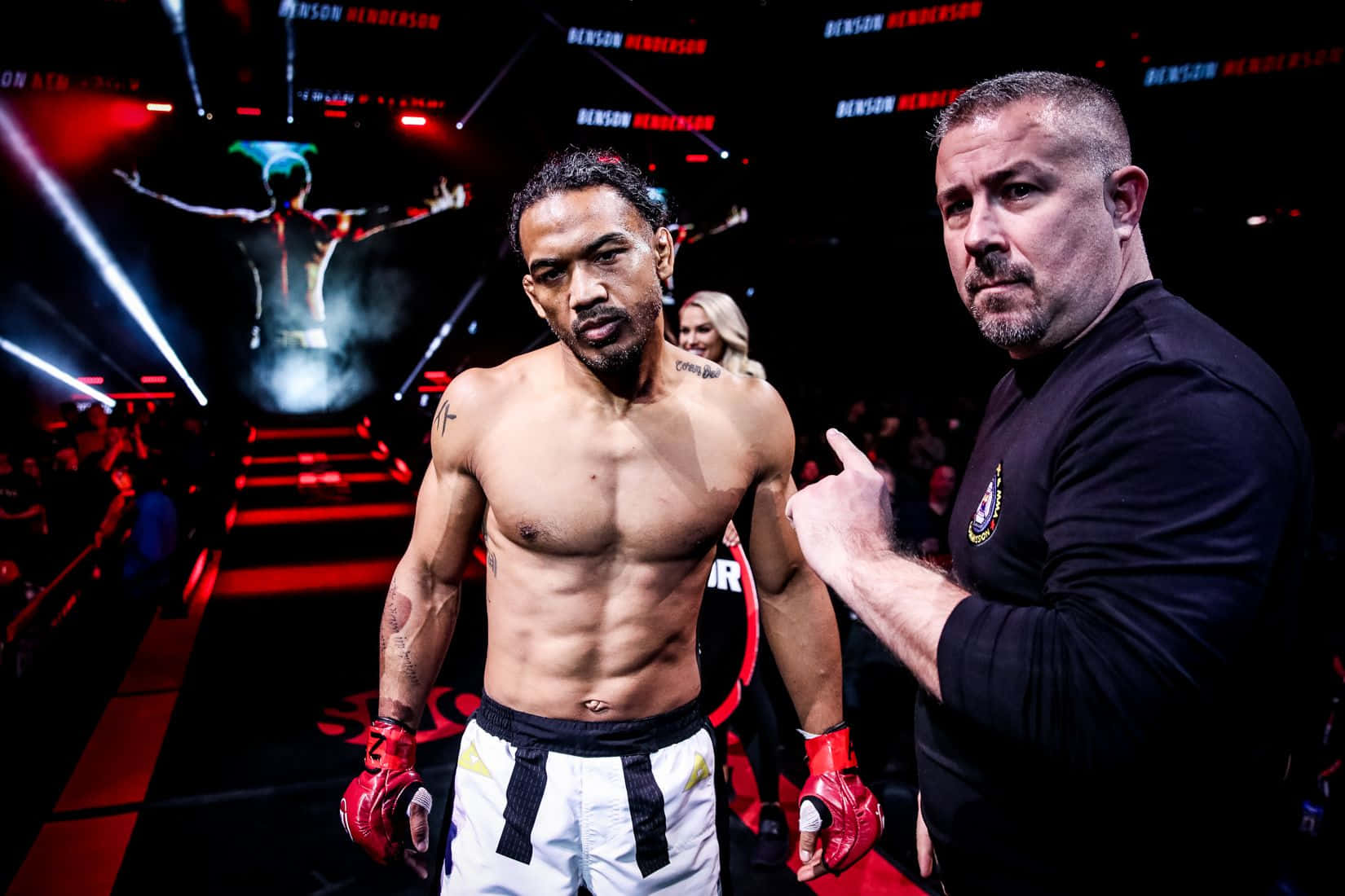 Ben Henderson, red gloves, dimly lit arena, HD Desktop Wallpaper