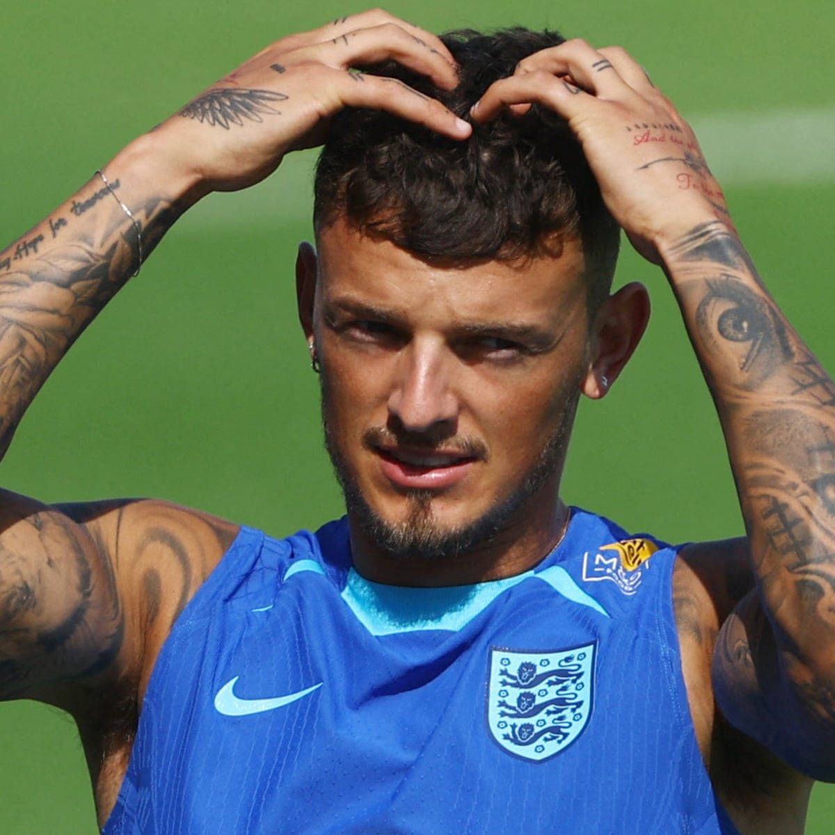 Ben White, blue England training kit, dark curly hair, SD Desktop Wallpaper
