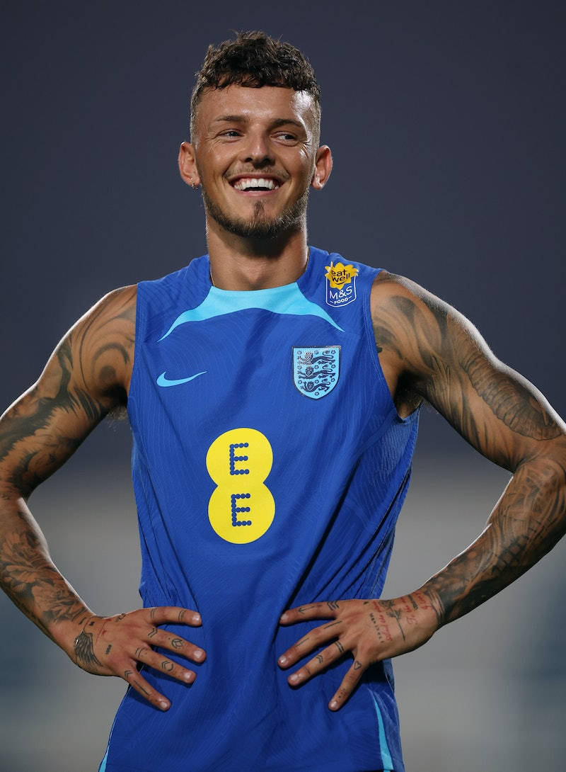Ben White, blue England training jersey, tattoos on arms and hands, SD Phone Wallpaper