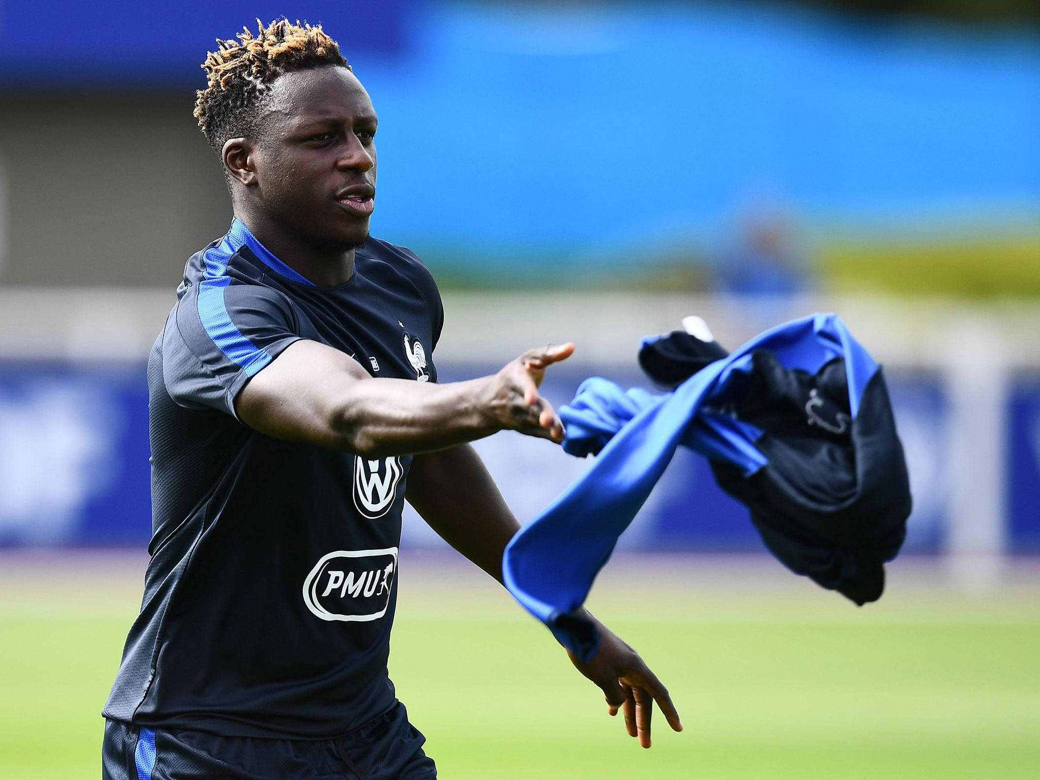 Benjamin Mendy, black and blue jersey, dark blue training kit, Full HD Desktop Wallpaper