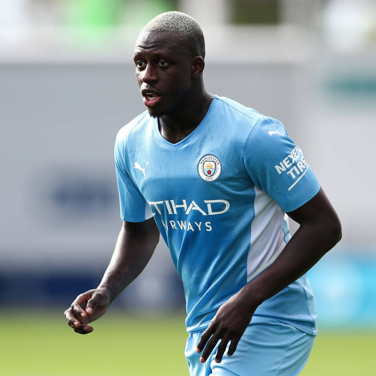 Benjamin Mendy, light blue Manchester City jersey, green pitch, SD Desktop Wallpaper