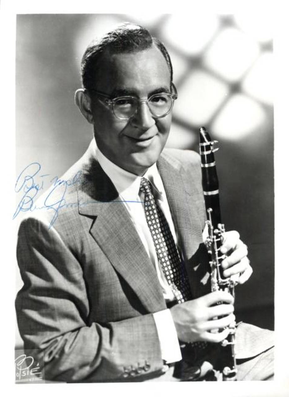 Benny Goodman, clarinet, suit, HD Phone Wallpaper