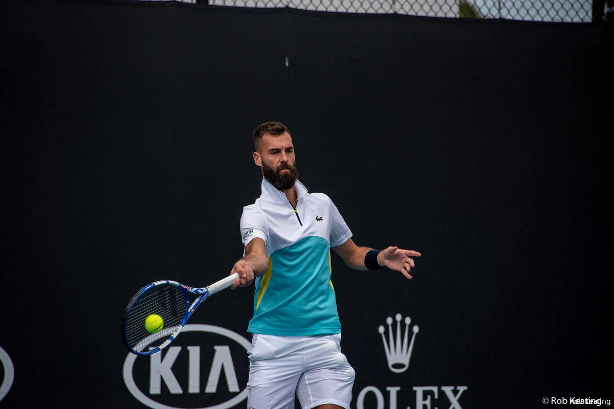 Benoit Paire, turquoise and white shirt, yellow ball, SD Desktop Wallpaper