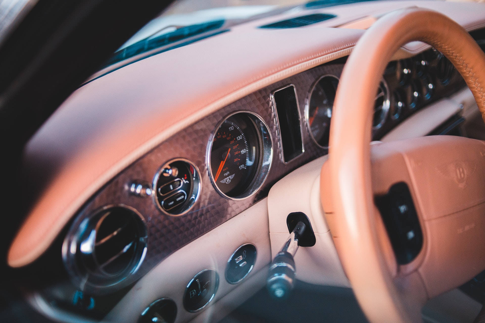 Bentley, tan leather steering wheel, carbon fiber dashboard, Full HD Desktop Wallpaper