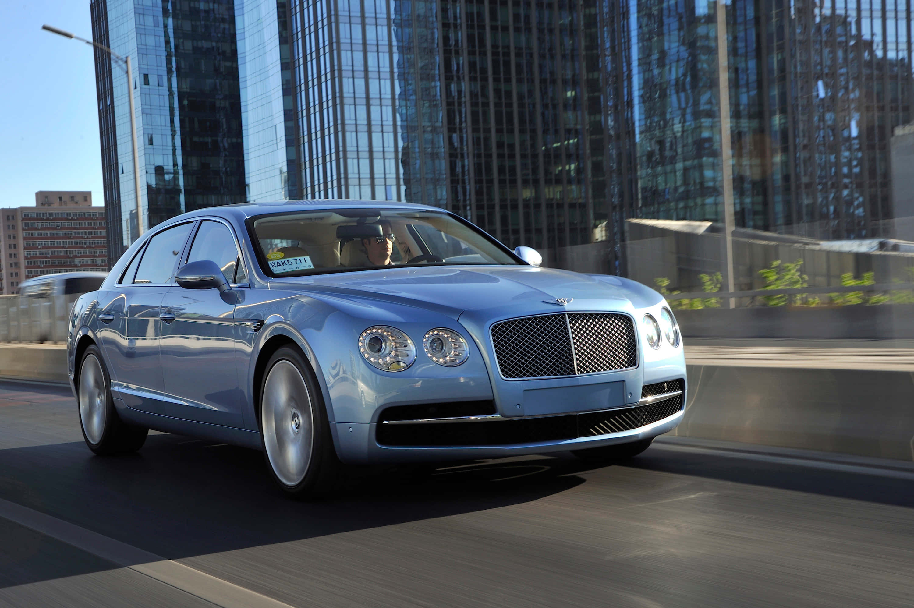 Bentley Flying Spur, silver, city highway, 2K Desktop Wallpaper