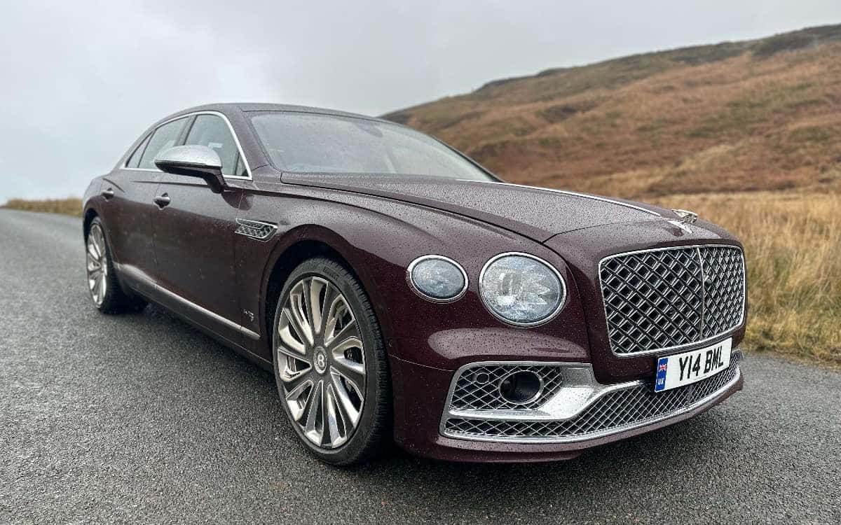 Bentley Flying Spur, maroon, wet road, SD Desktop Wallpaper