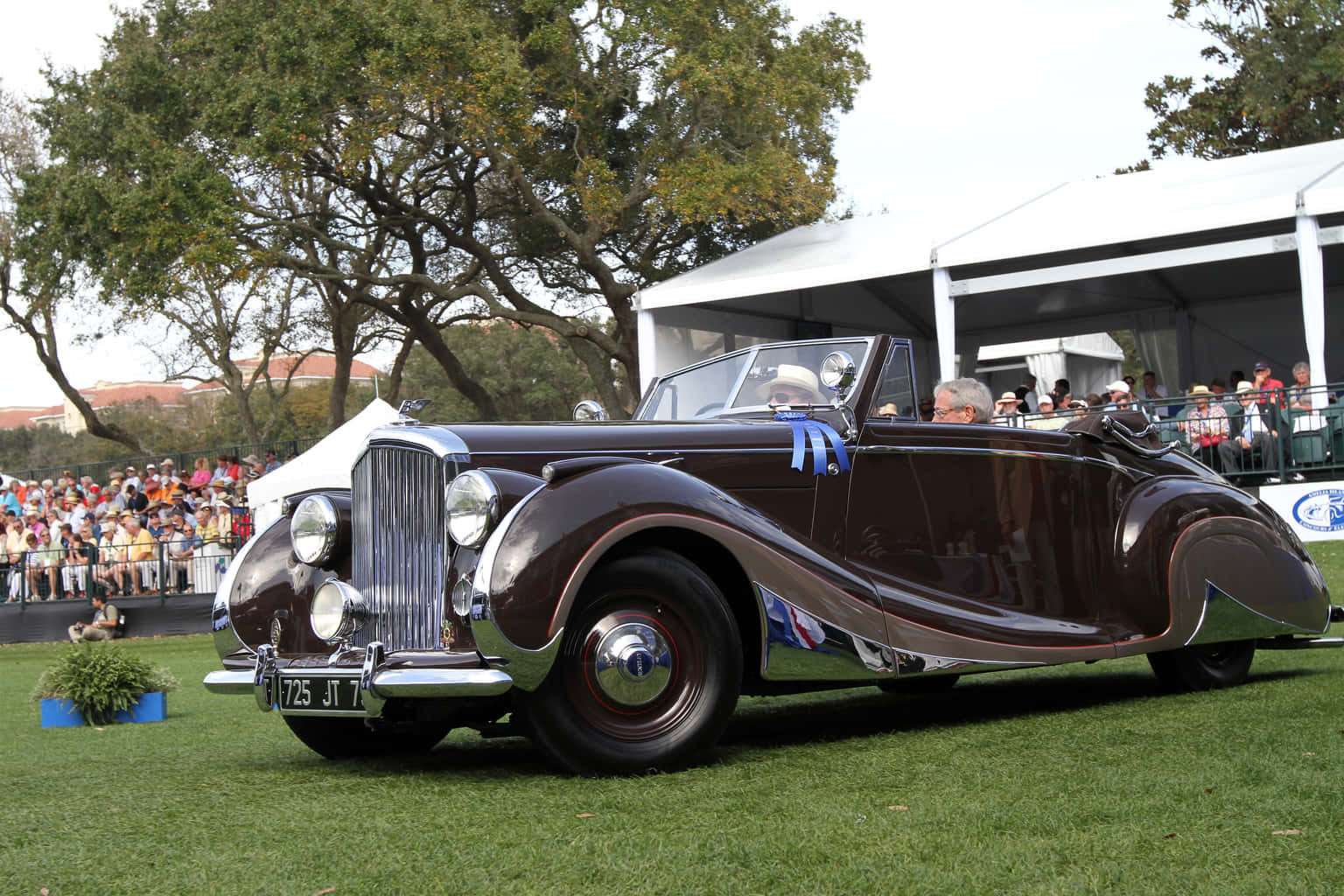 Bentley Mark VI, glossy brown, chrome accents, HD Desktop Wallpaper