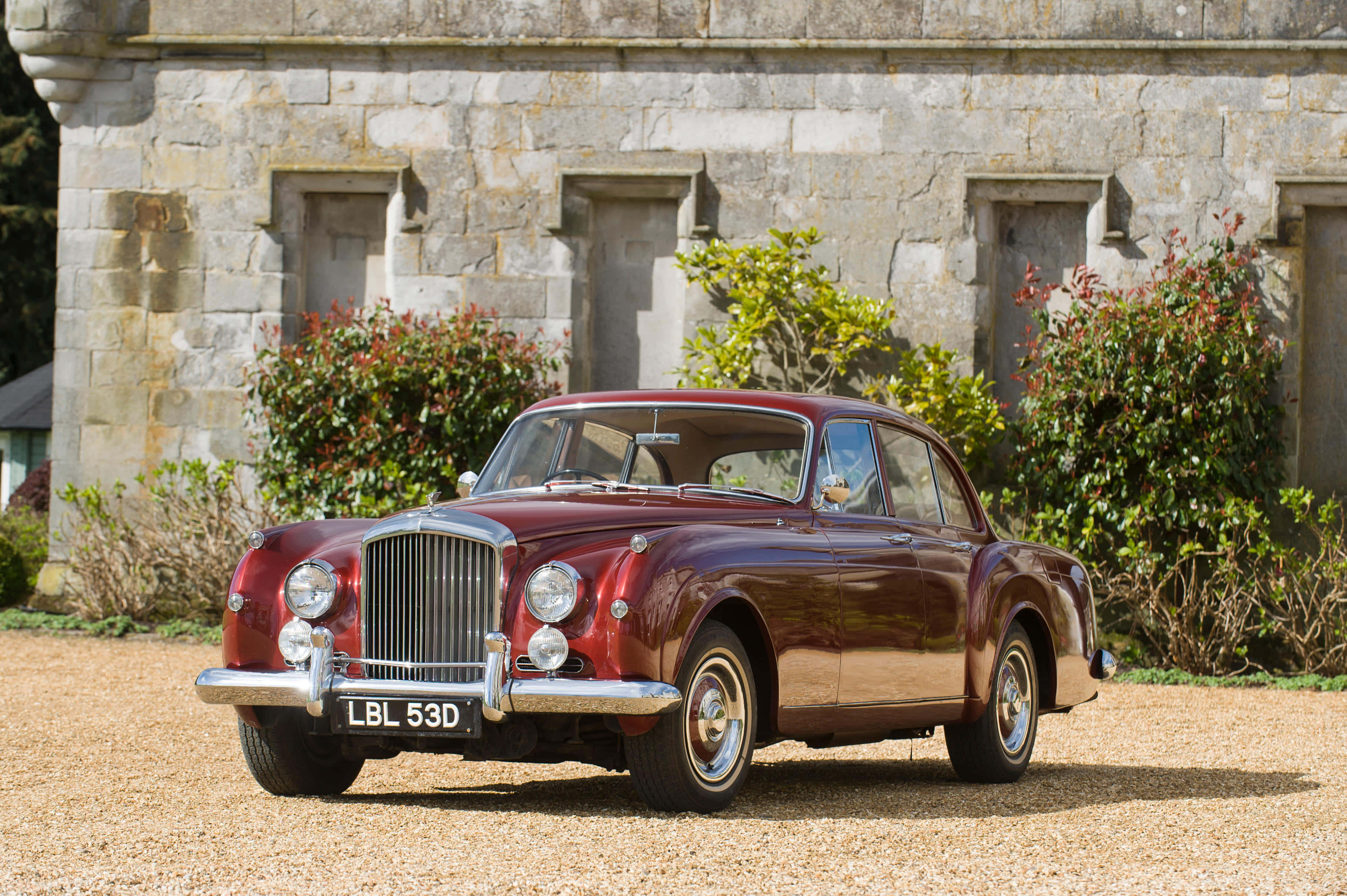 Bentley S2, glossy maroon, gravel, 2K Desktop Wallpaper