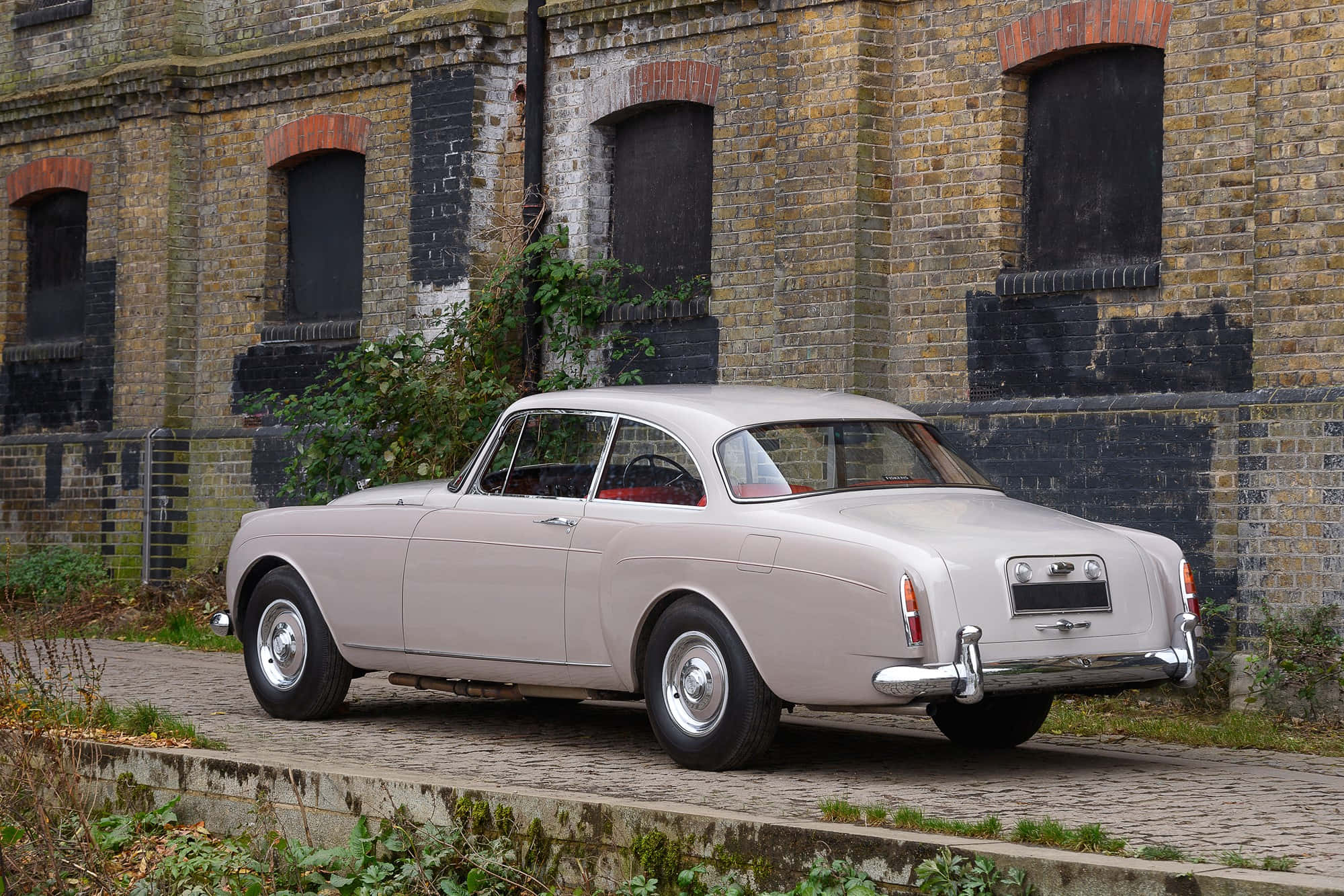 Bentley S2, silver, cobblestone path, Full HD Desktop Wallpaper