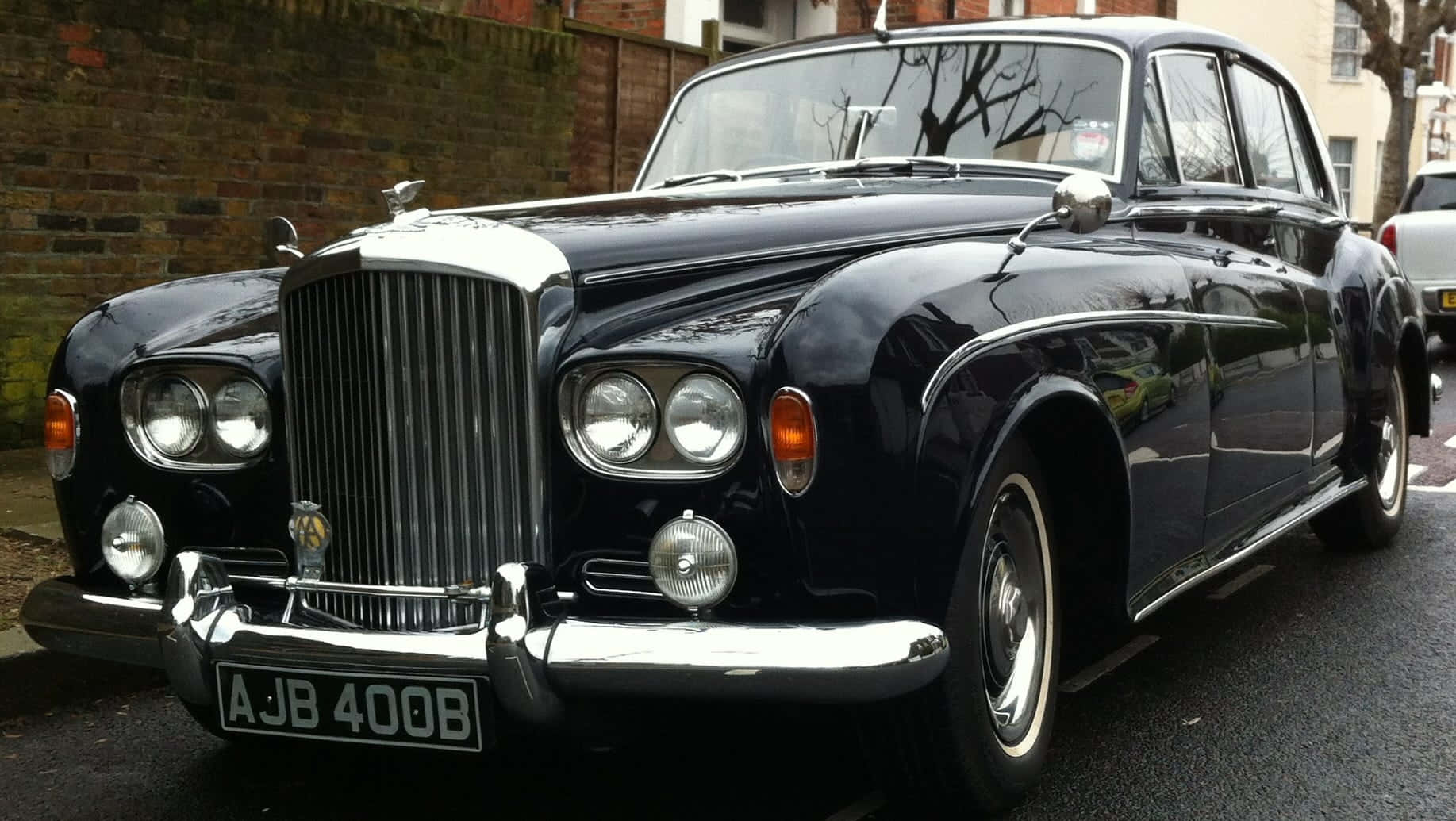 Bentley S3, glossy black, chrome accents, HD Desktop Wallpaper